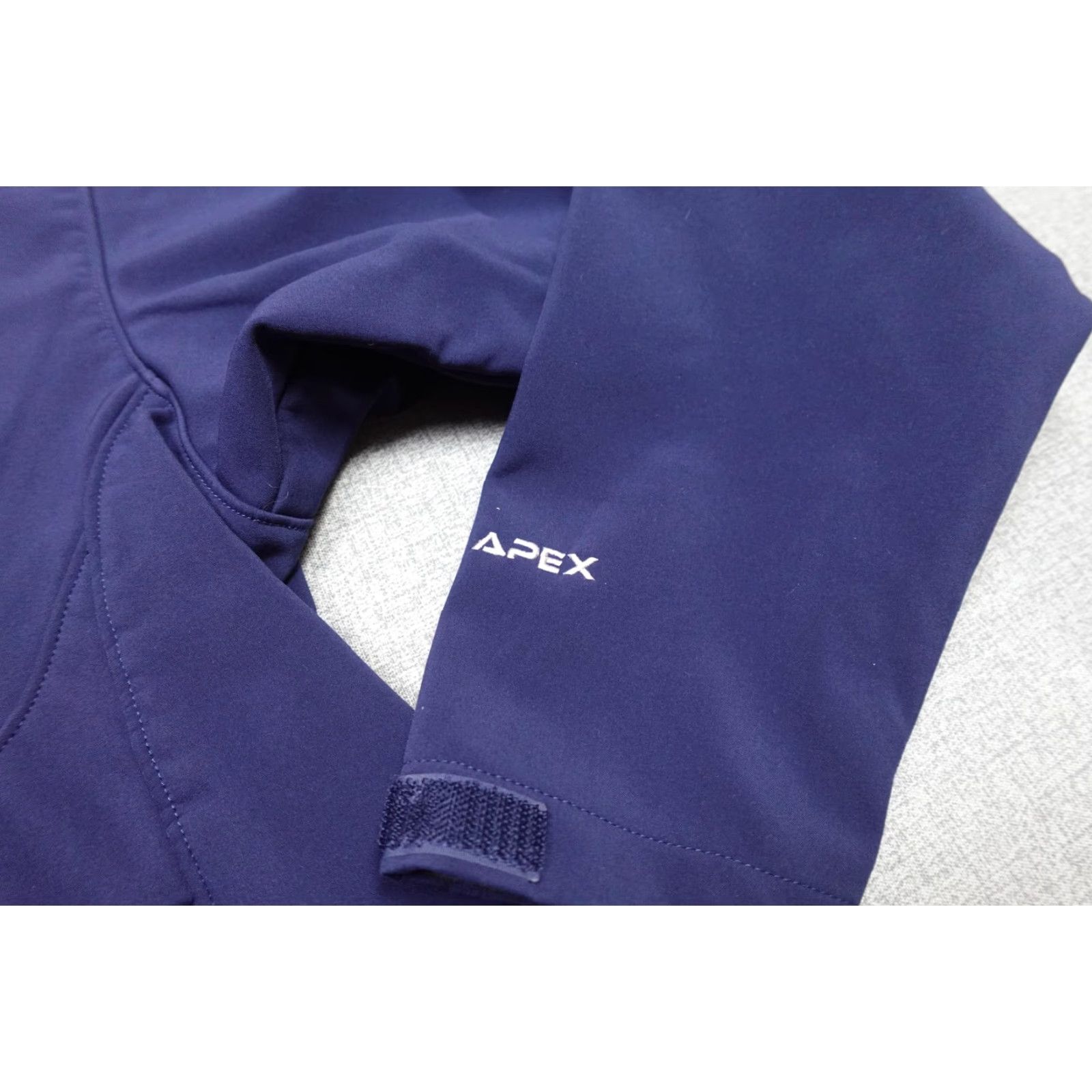 The North Face VINTAGE? No. The North Face Apex Jacket Mens L Blue Softshell Fleece Lined Hiking Outdoor Size US L / EU 52-54 / 3 - 4 Thumbnail