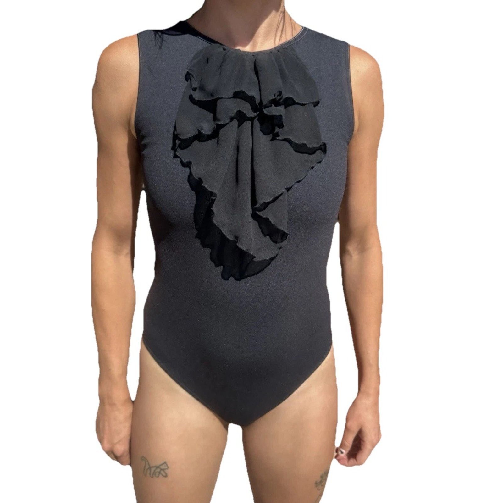 Wolford Wolford Ruffle Front Sculpting Sleeveless Thong Bodysuit Size S / US 4 / IT 40 - 1 Thumbnail