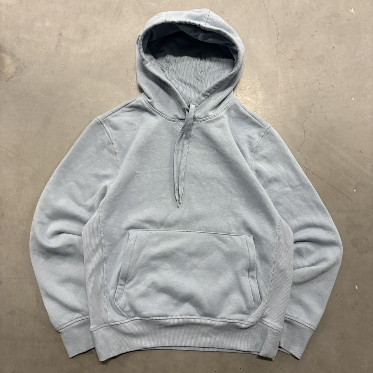 Vintage Crazy Vintage Y2K/2000s Blank Baby Blue Minimalist Essential Hoodie! Size US S / EU 44-46 / 1 - 1 Thumbnail