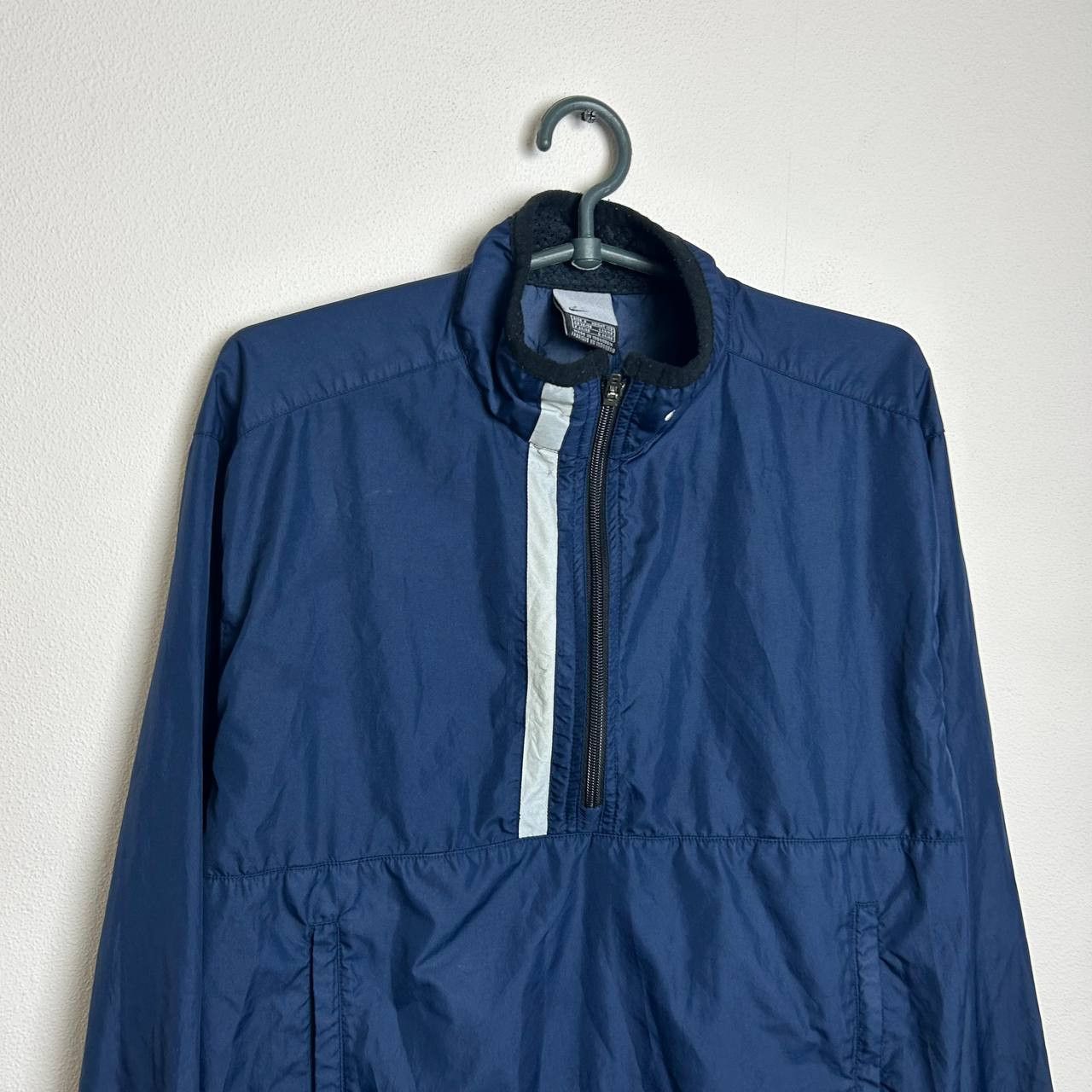 Nike Vintage Nike Small Swoosh Nylon 90s streetwear jacket Size US S / EU 44-46 / 1 - 2 Thumbnail