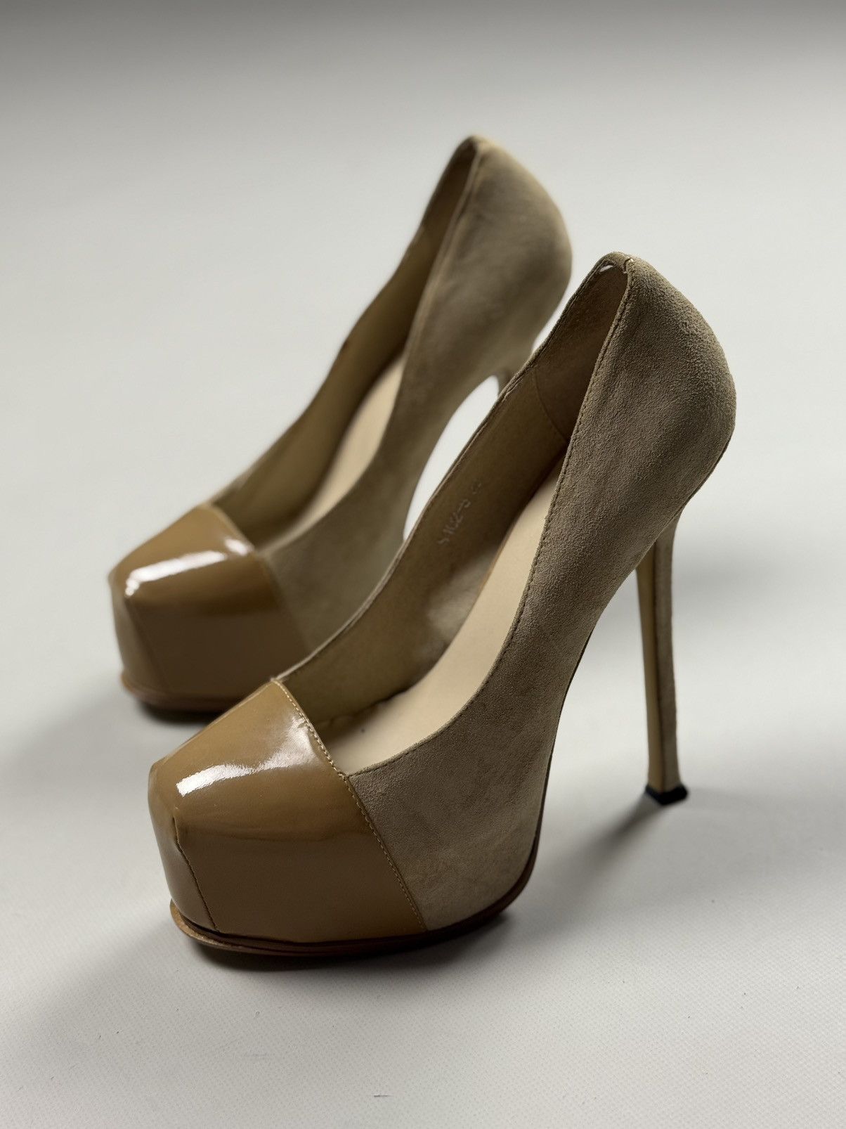 Yves Saint Laurent YSL Yves Saint Lauren Tribute Two Cap Toe Pump Heels Shoes Size US 9 / IT 39 - 22 Thumbnail