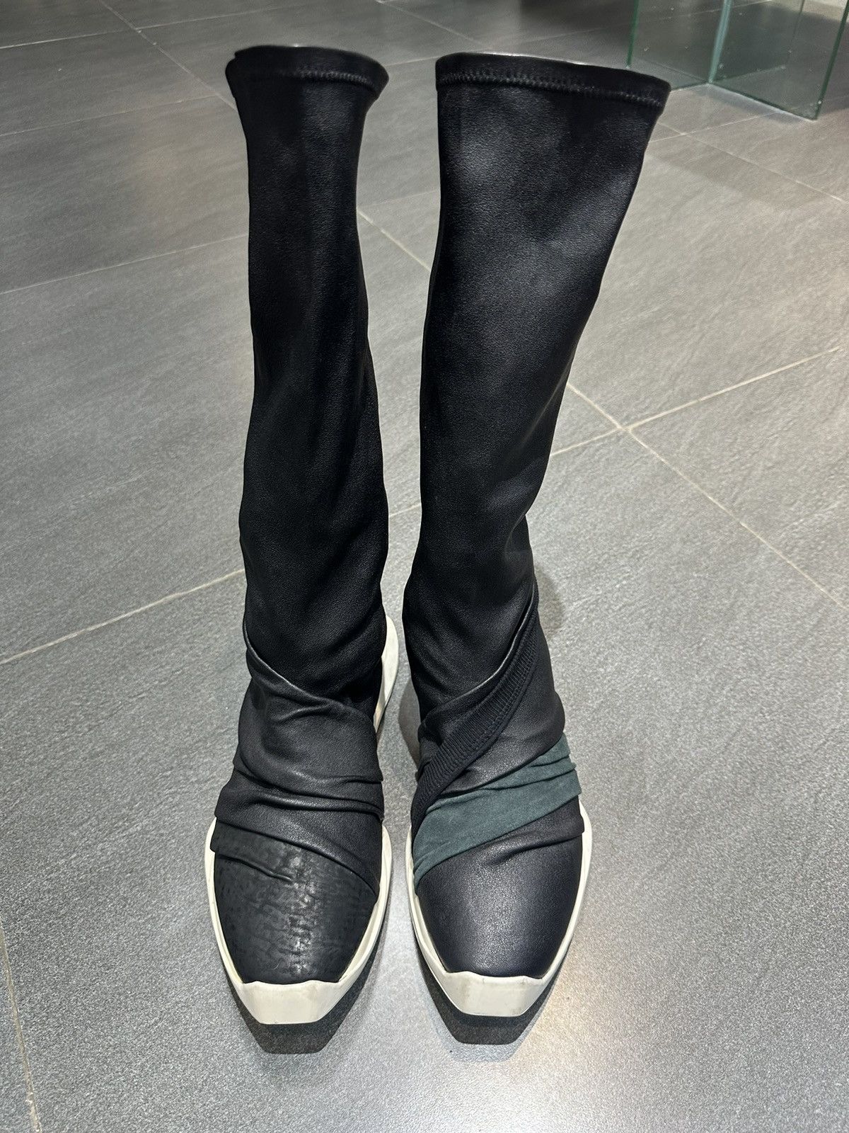 Rick Owens Rick Owens Leather Stretch Oblique Runner Size US 6 / EU 39 - 1 Thumbnail