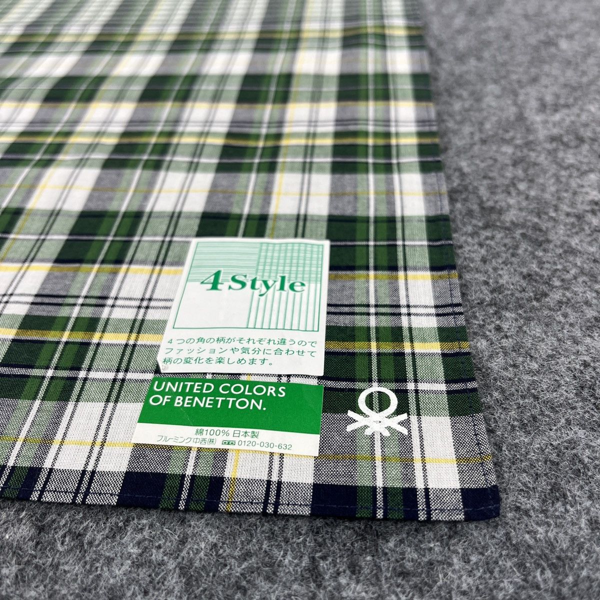 United Colors Of Benetton United Colors Of Benetton Handkerchief / Neckerchief B121 Size ONE SIZE - 5 Thumbnail