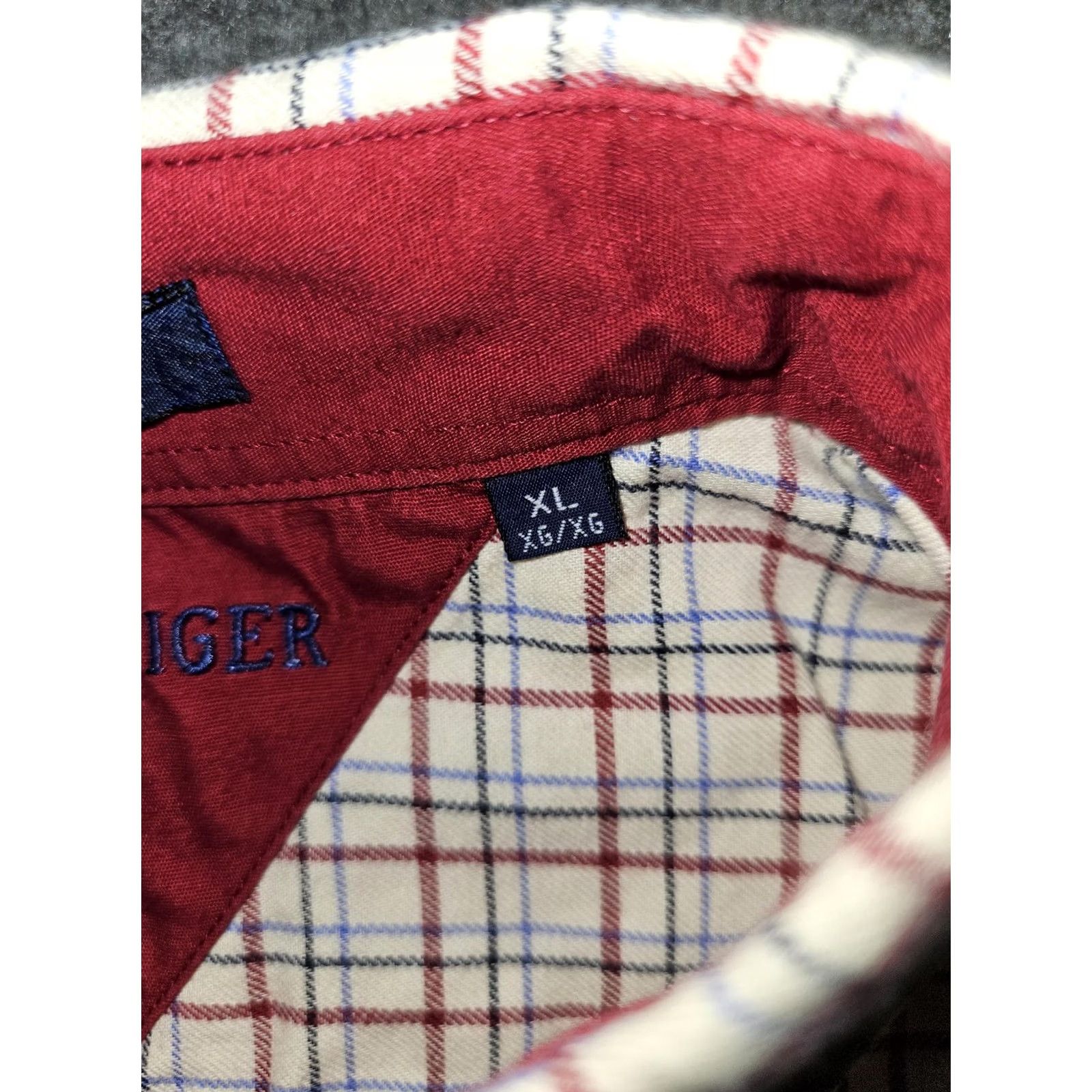 Tommy Hilfiger Tommy Hilfiger Shirt Mens XL White Plaid Button-Up Long Sleeve Crest Logo Size US XL / EU 56 / 4 - 3 Thumbnail