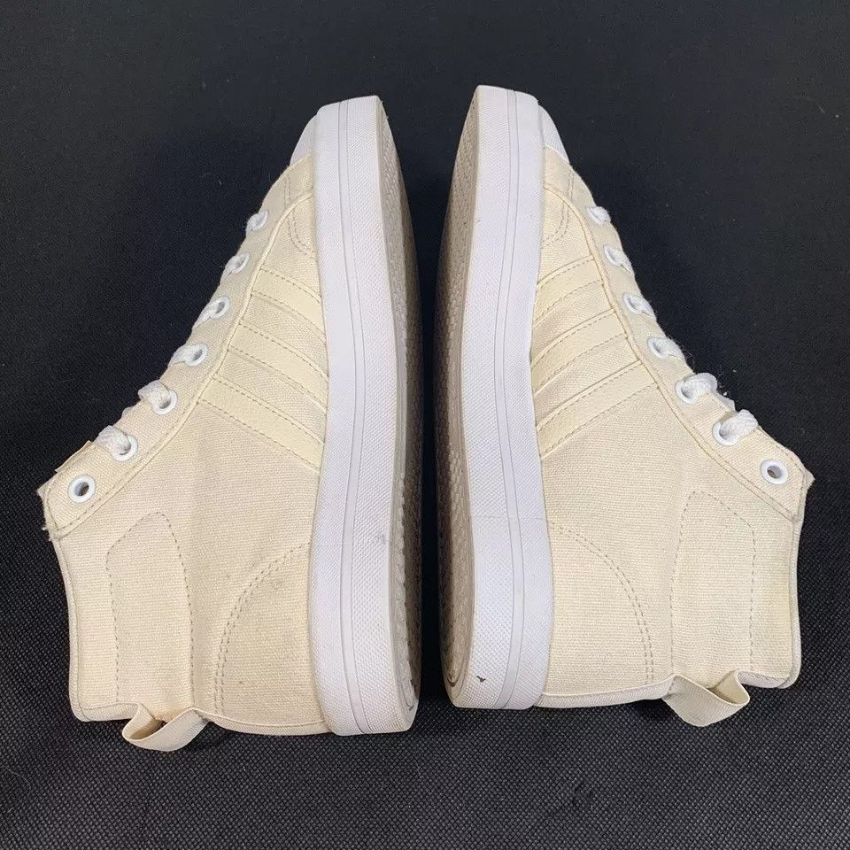 Adidas Adidas Womens Bravada GY5042 Womens Size 6 Size US 11 / IT 41 - 4 Thumbnail