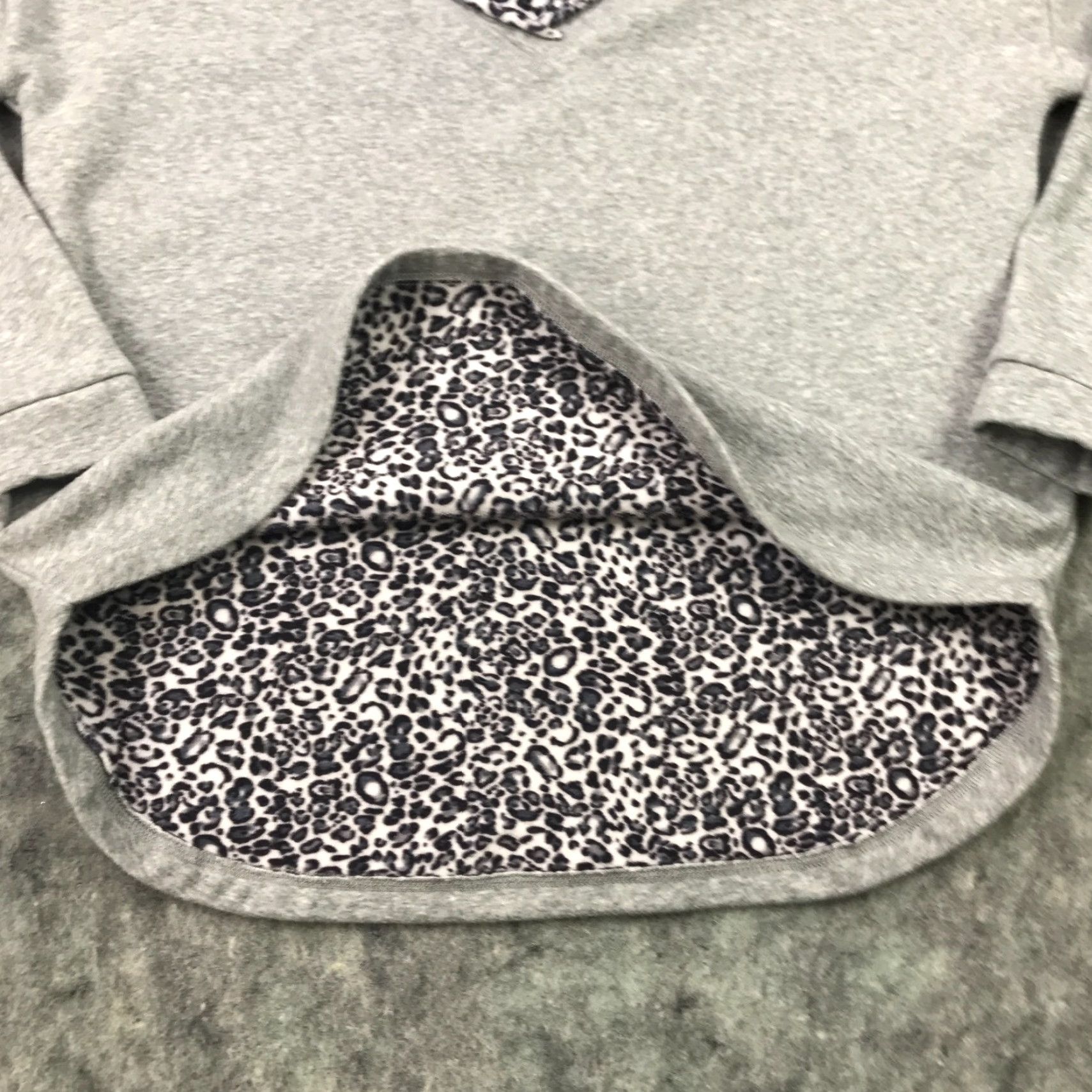 Vintage Cable & Gauge Womens Sweatshirt Gray w/ Leapord Trim Pullover Long Sleeve M Size M / US 6-8 / IT 42-44 - 5 Thumbnail