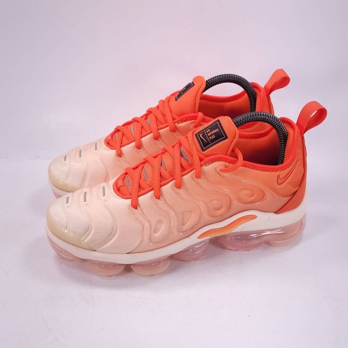 Vapormax plus 2024 blanc orange