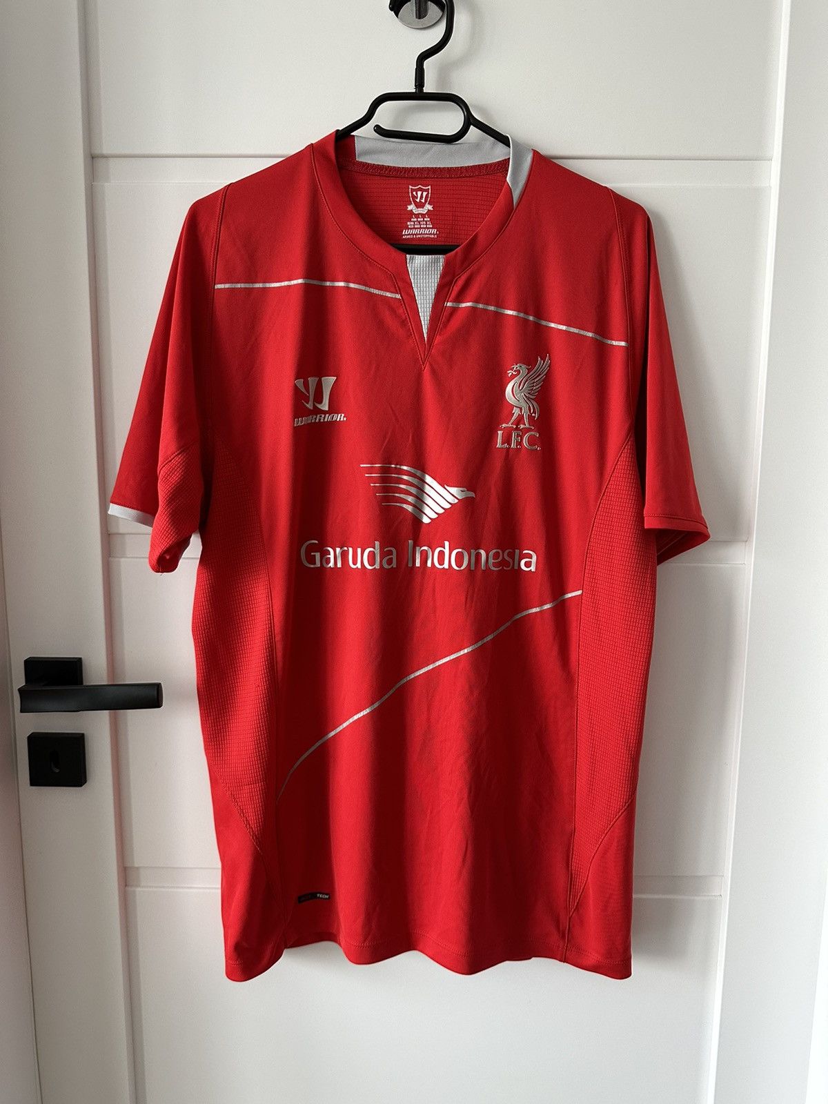 Warrior Liverpool Warrior red training jersey soccer football Size US L / EU 52-54 / 3 - 2 Thumbnail