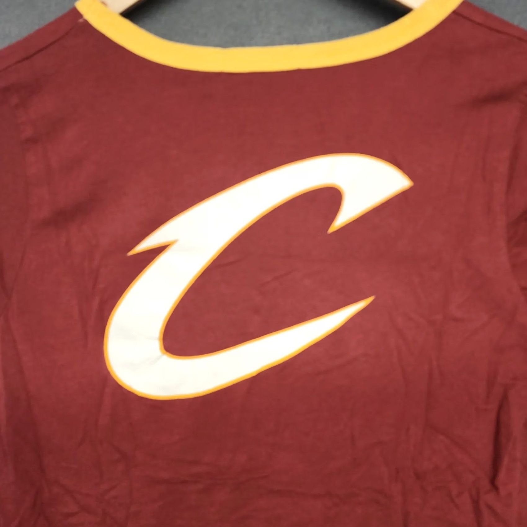 Junk Food VINTAGE Junk Food Cavaliers Shirt Womens Large I Love You Cleveland Cavs Fuzzy Retro Red Short Sleeve Pullover T-Shirt Ladies L Size L / US 10 / IT 46 - 8 Thumbnail