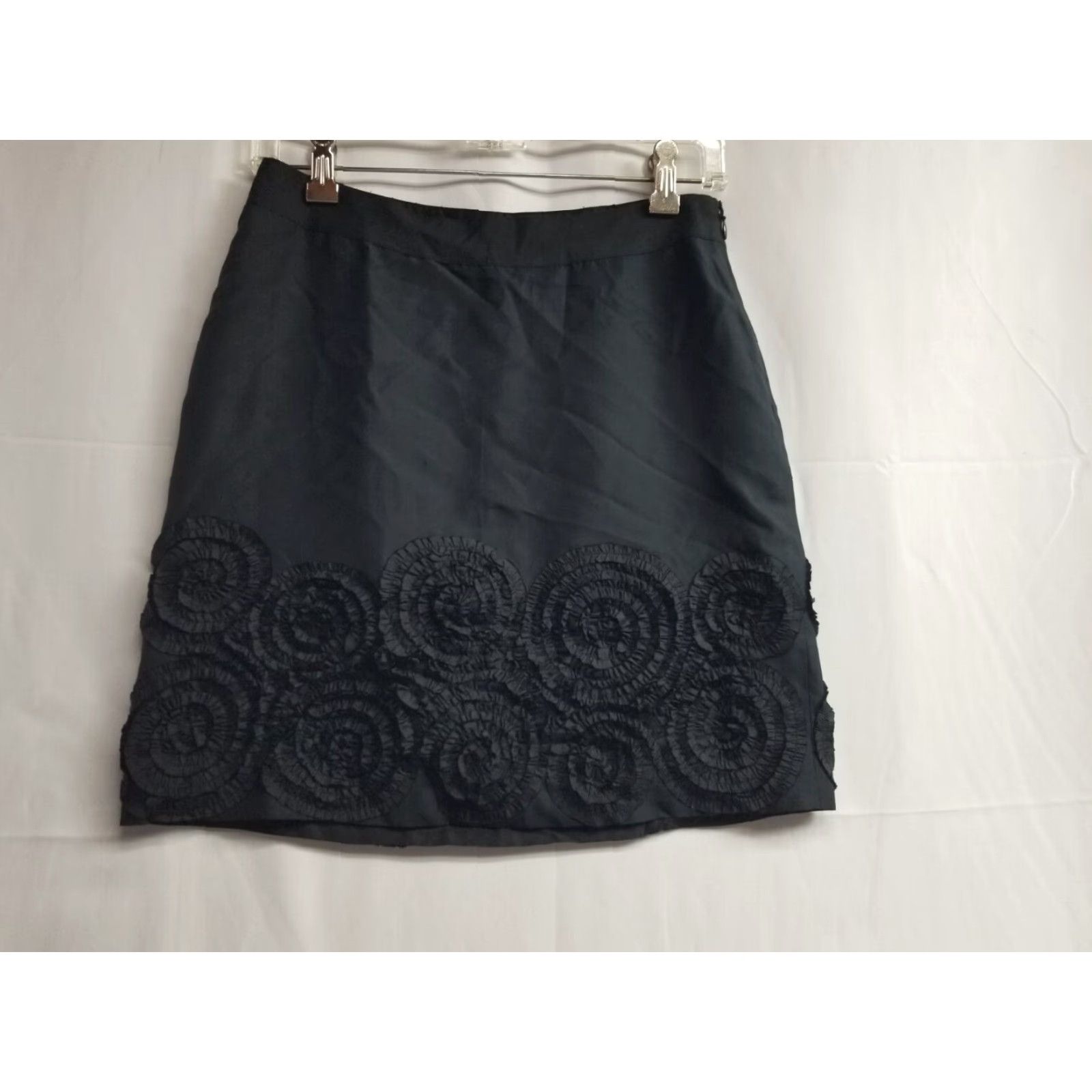 Banana Republic Banana Republic Skirt A-Line Women's Silk Pull On Short Black 2 Floral Embroidered Elastic Waist NWT Size 26" / US 2 / IT 38 - 2 Thumbnail