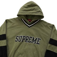 Supreme Hockey Pullover | Grailed