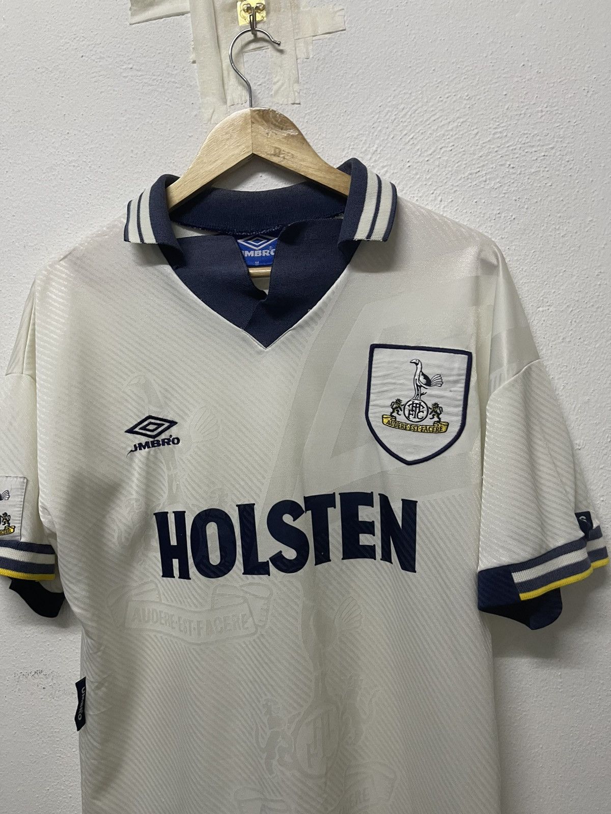 Umbro VINTAGE 93/95 TOTTENHAM HOTSPUR FC HOME JERSEY Size US M / EU 48-50 / 2 - 4 Thumbnail