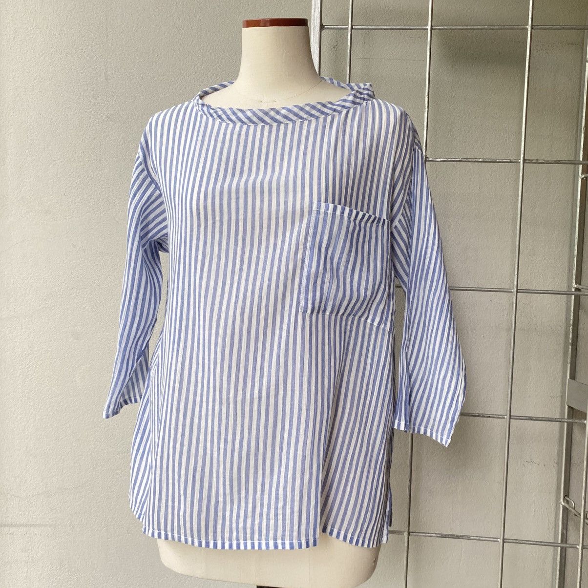 Issey Miyake Plantation Blue Stripe Cotton Top with Pocket Size M / US 6-8 / IT 42-44 - 1 Thumbnail