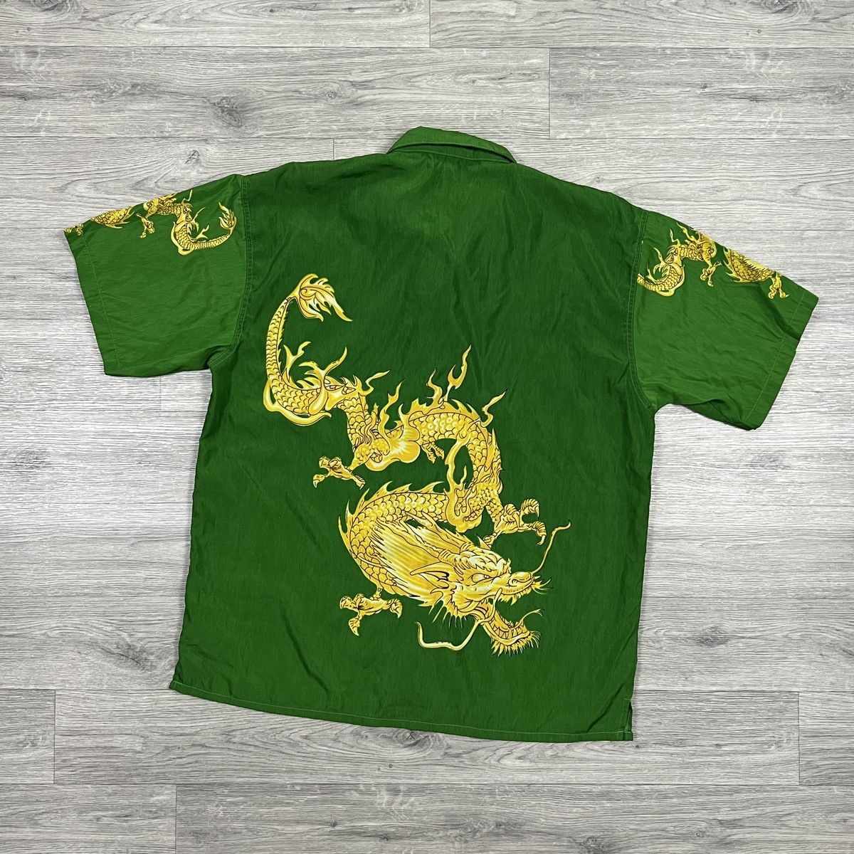 Other Vintage Brother Dragon Graphic Shirt Green Y2K Short Sleeve Size US XL / EU 56 / 4 - 5 Thumbnail