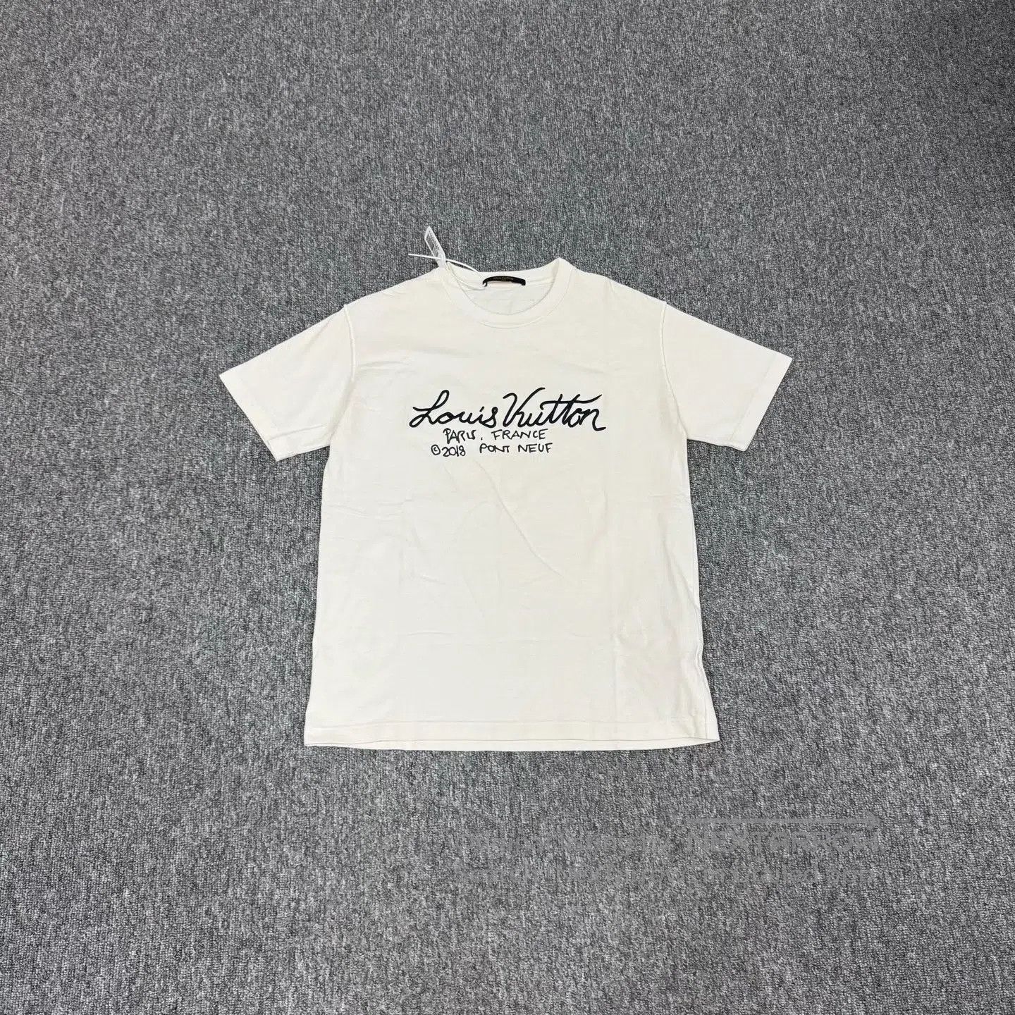 Louis Vuitton Louis Vuitton x NBA Colorful letters; short-sleeved shirt| Size US XS / EU 42 / 0 - 1 Thumbnail