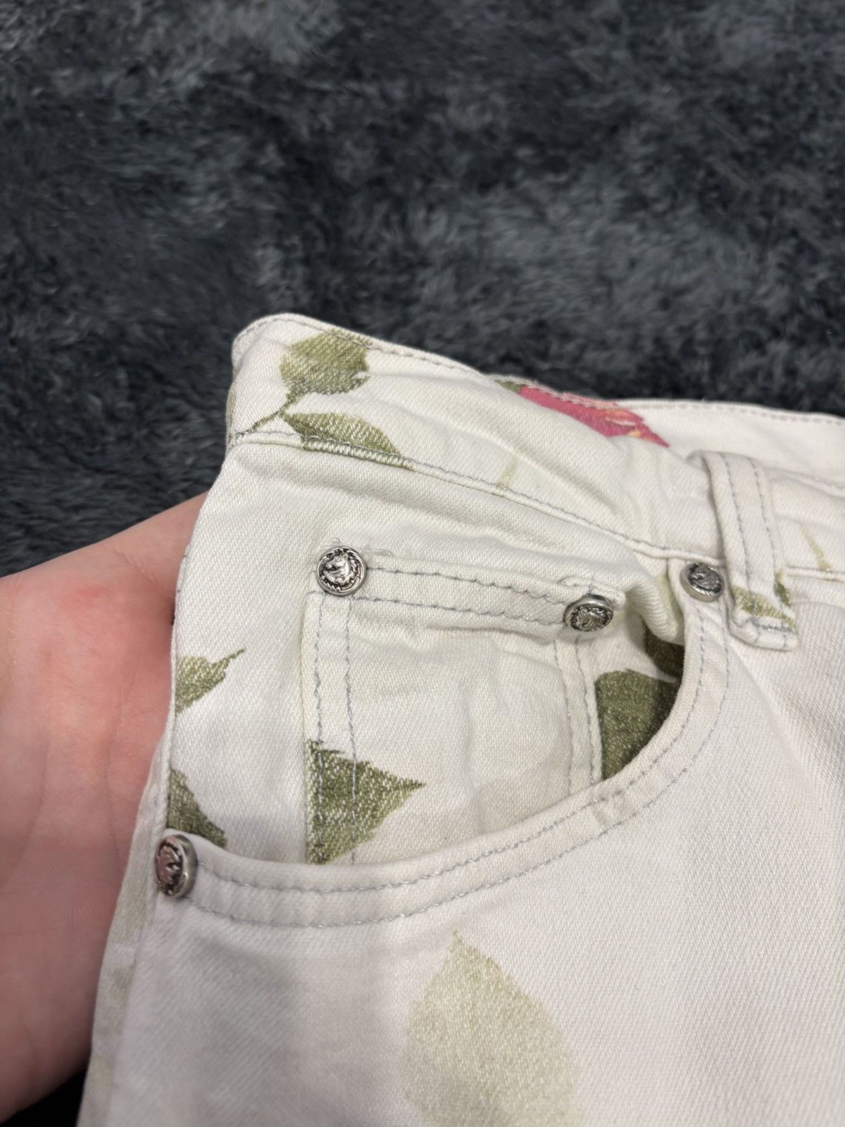 Roberto Cavalli Vintage Roberto Cavalli Flowers Rare Jeans Size 30" / US 8 / IT 44 - 12 Thumbnail