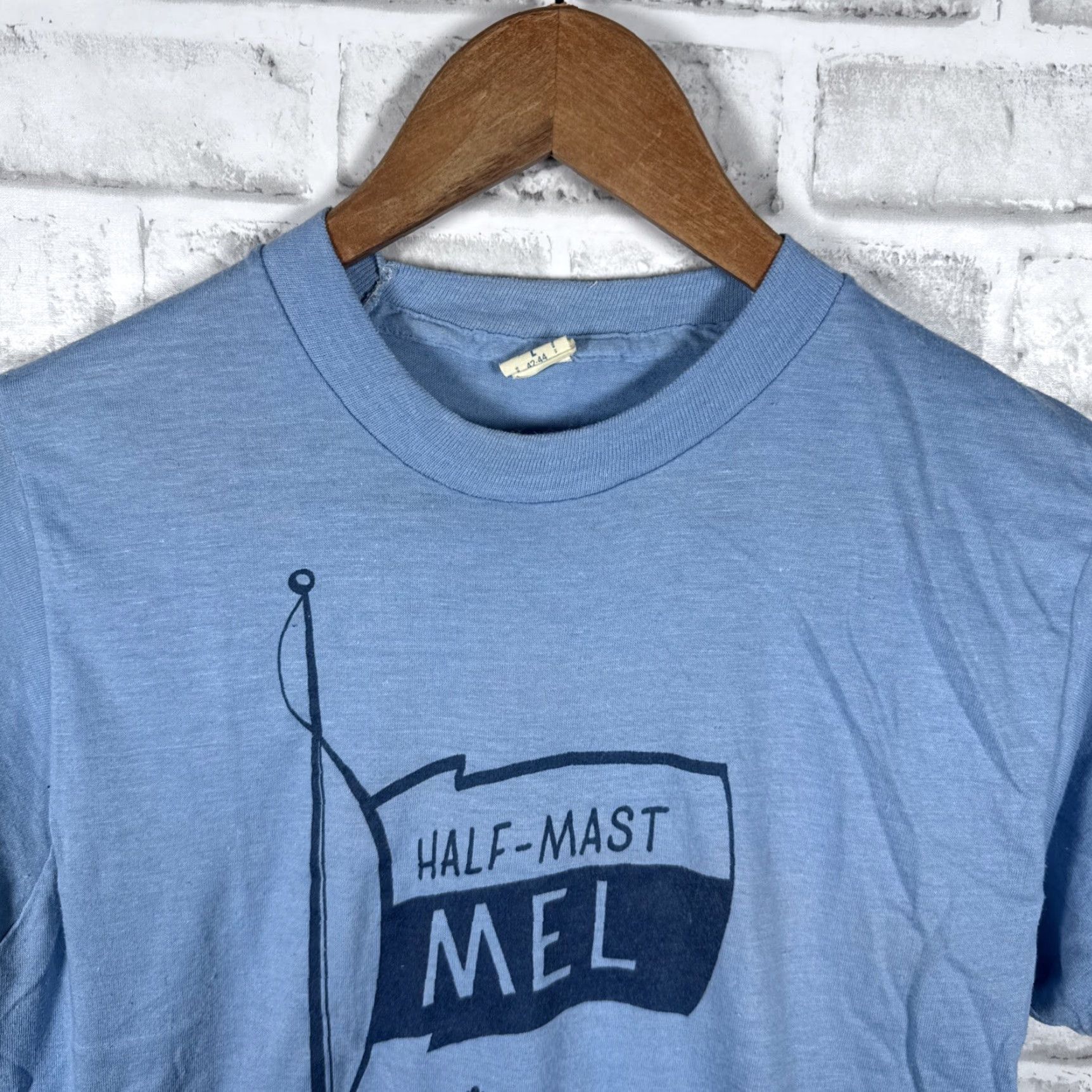 Vintage VINTAGE Half Mast ME Graphic T-Shirt Mens L USA STITCH Size US L / EU 52-54 / 3 - 3 Thumbnail