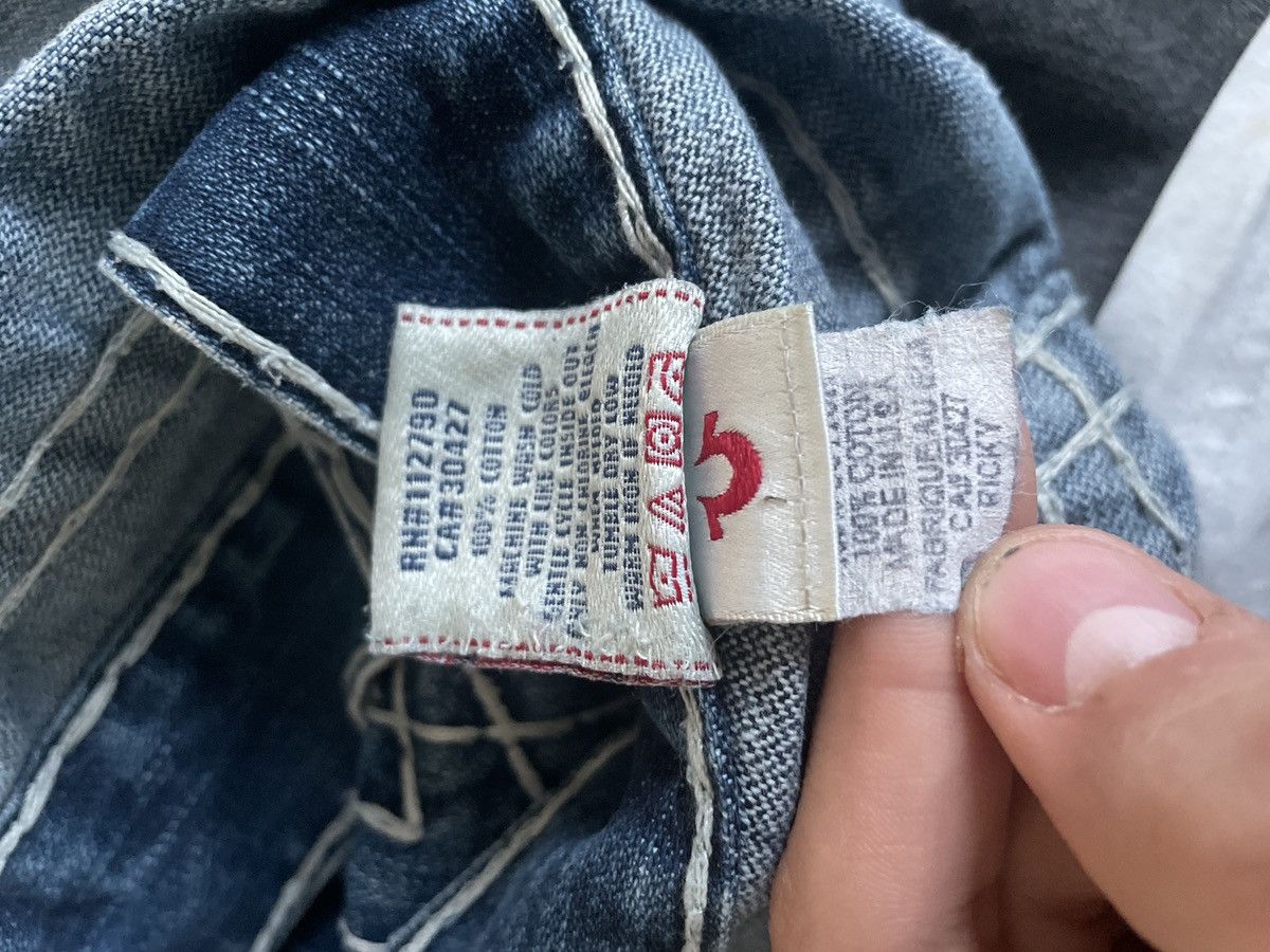 True Religion × Vintage True Religion Blue Navy Red White Super T Stitch Jeans Size US 32 / EU 48 - 6 Thumbnail