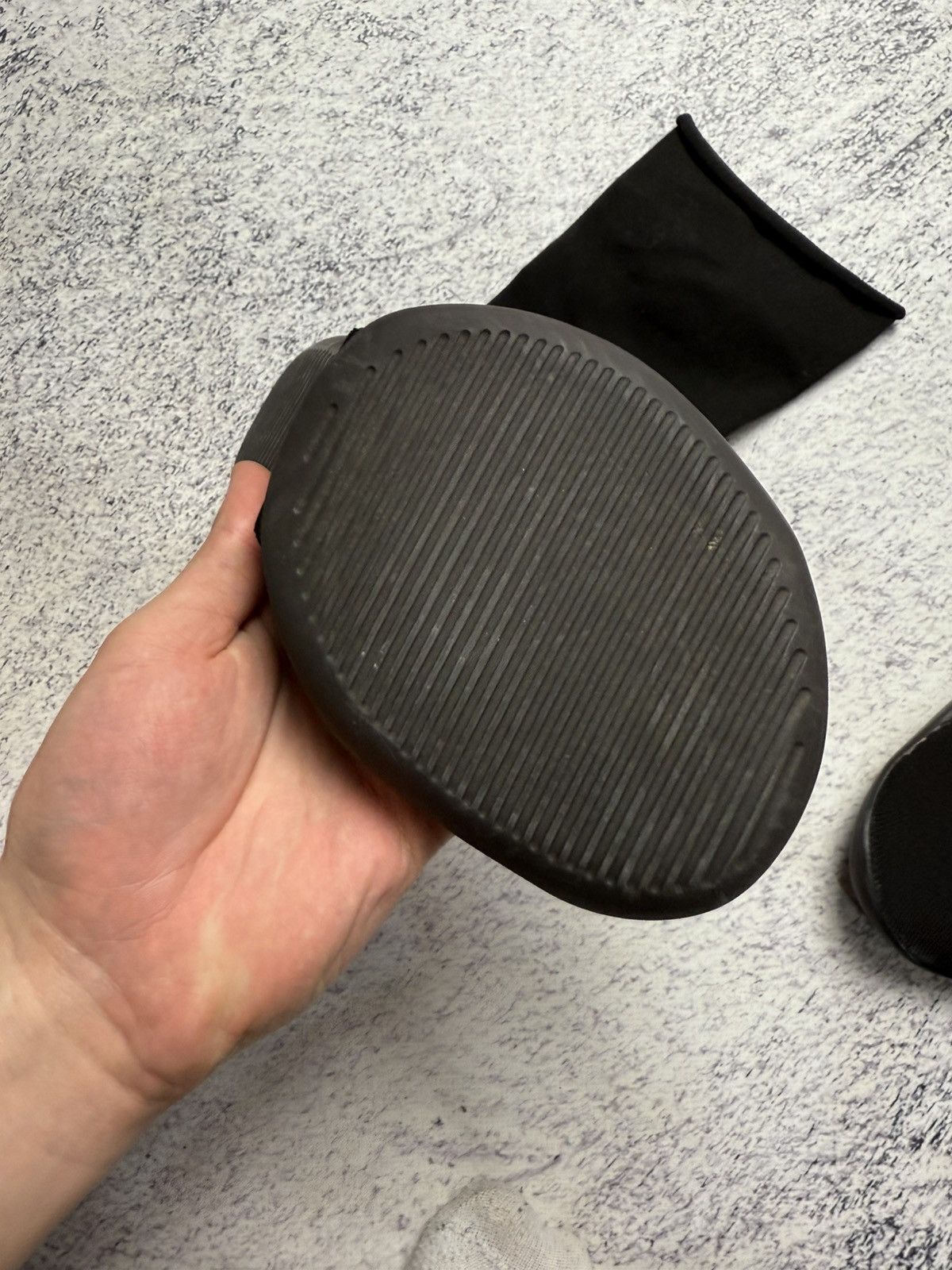 Kanye West Yeezy Pods Black Size 2 YZY Pod Size US 9.5 / EU 42-43 - 7 Thumbnail