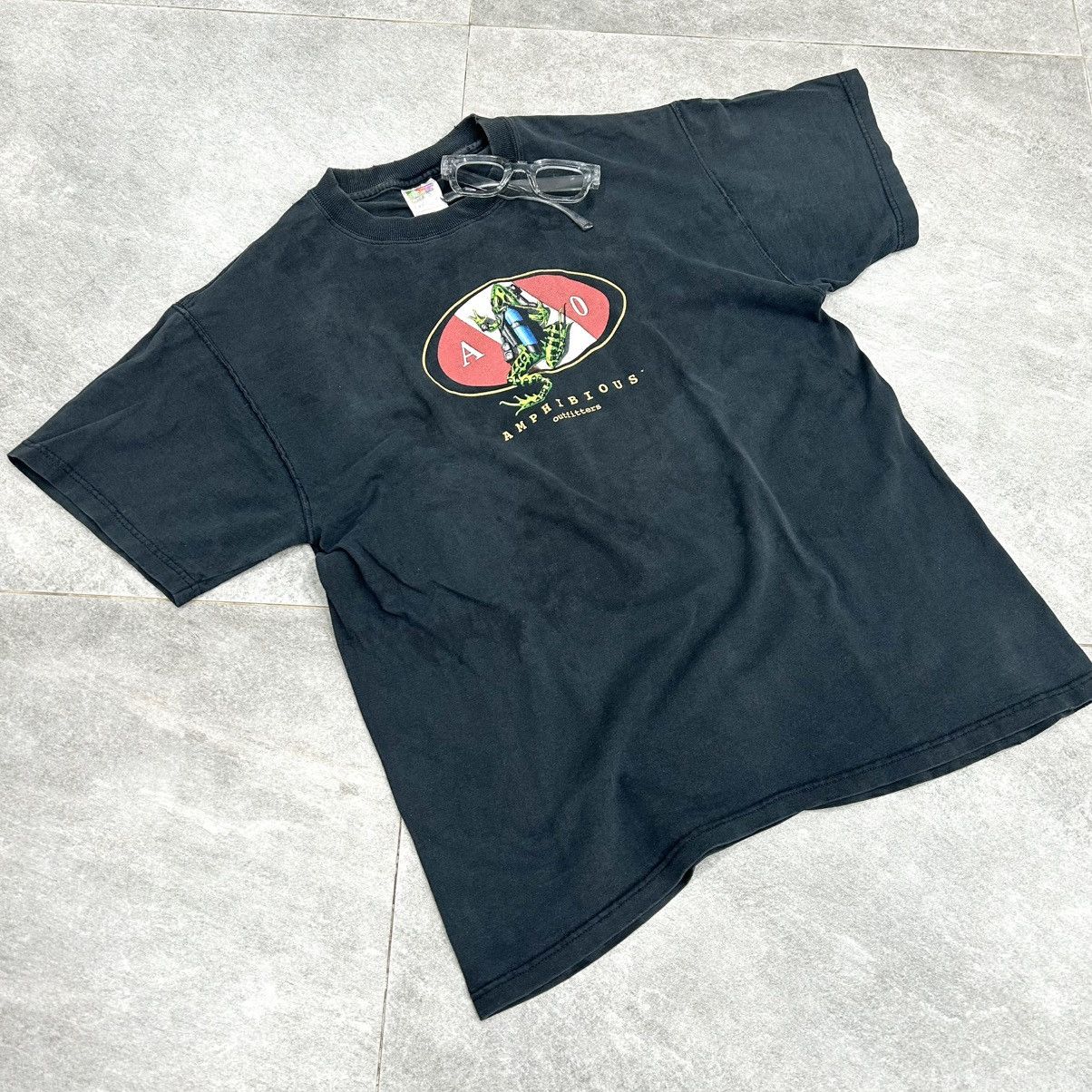 Band Tees Vintage AMPHIBIOUS Tshirt Size US L / EU 52-54 / 3 - 5 Thumbnail