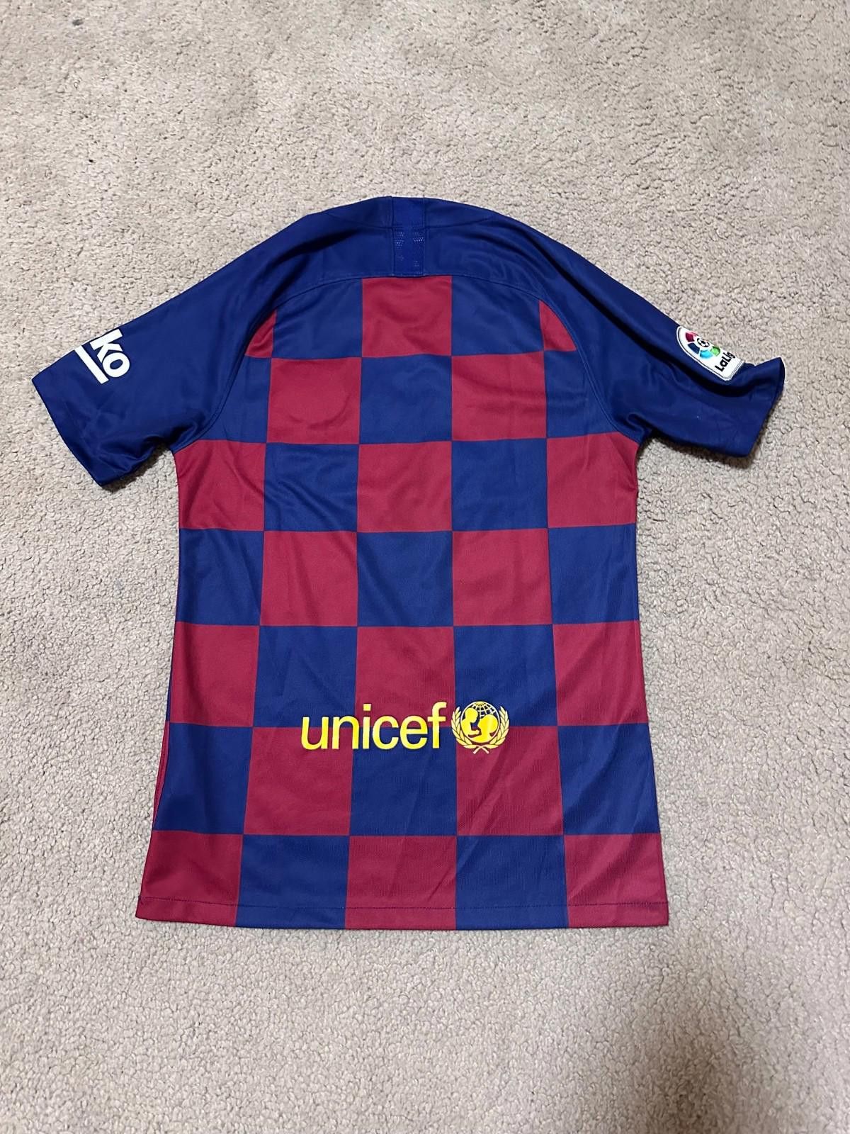 Nike BARCELONA 2019/2020 HOME FOOTBALL SOCCER SHIRT JERSEY NIKE Size US S / EU 44-46 / 1 - 7 Thumbnail