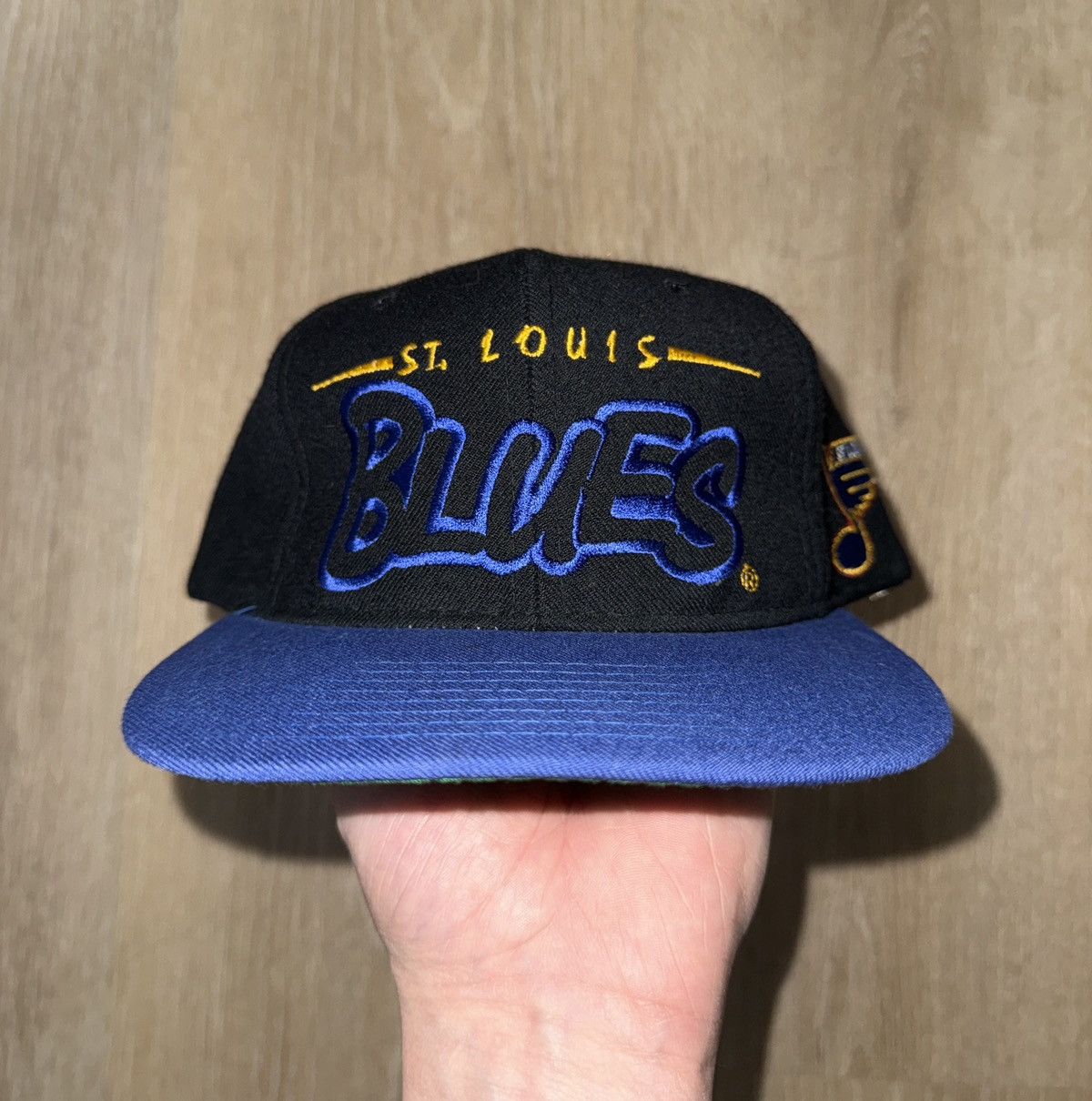 Starter Vintage St. Louis Blues Starter Graffiti SnapBack Hat Size ONE SIZE - 1 Thumbnail