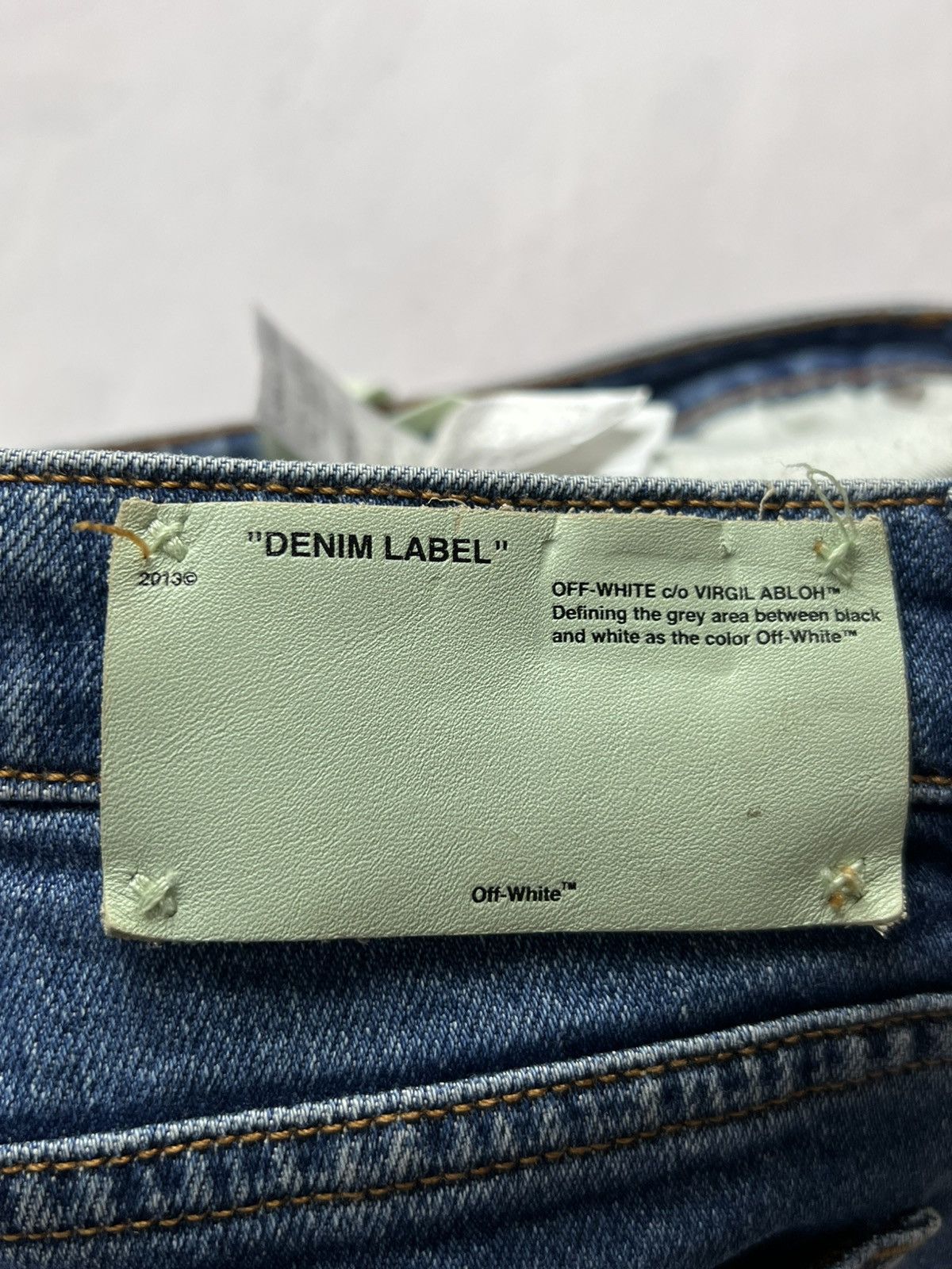 Le Grande Bleu (L.G.B.) × Off-White × Vintage Avant Garde Japanese Denim Off-White Luxury Streetwear Y2k Size US 27 - 9 Thumbnail