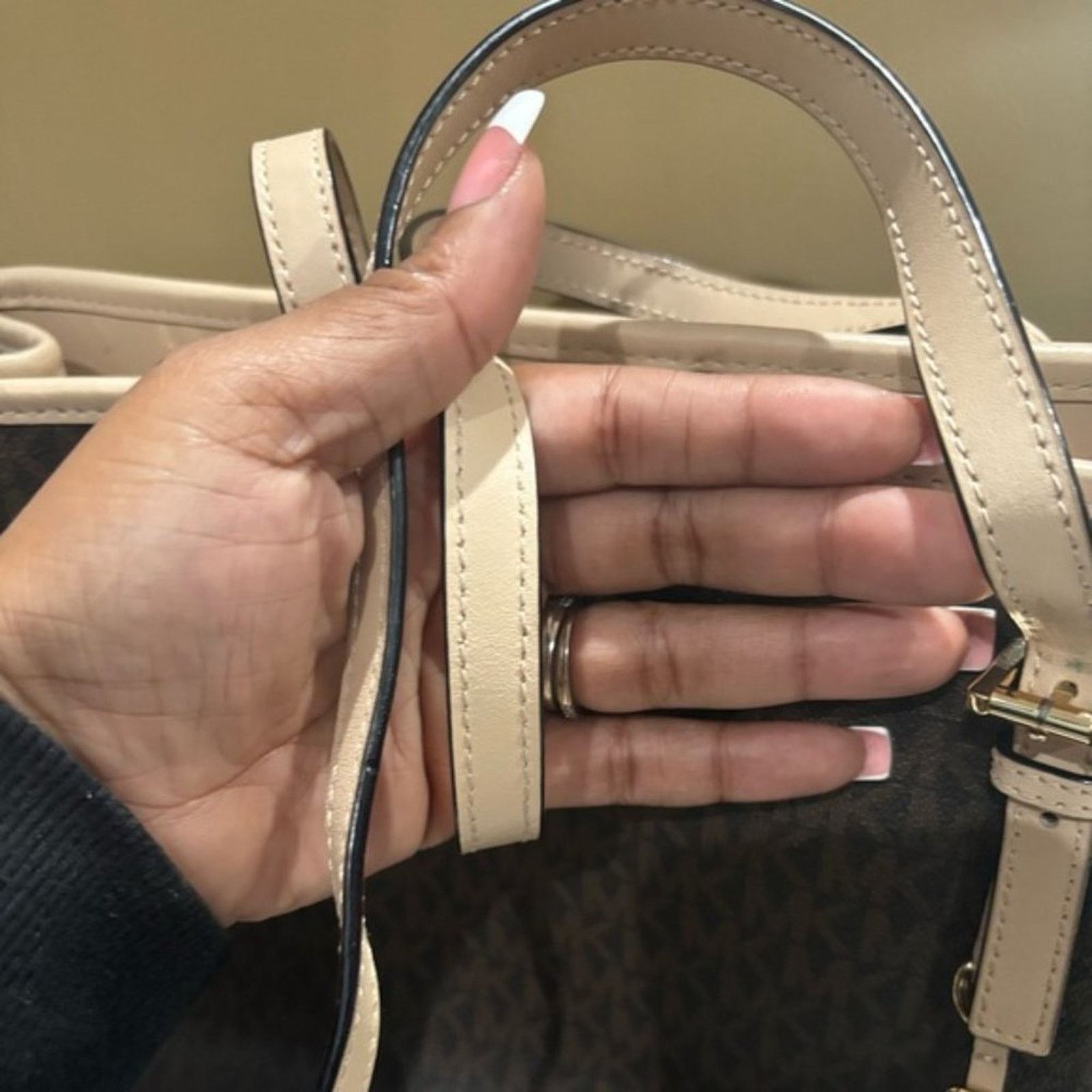 Michael Kors MICHAEL KORS Monogram Medium Jet Set Zip Top Tote Authentic Size ONE SIZE - 6 Thumbnail