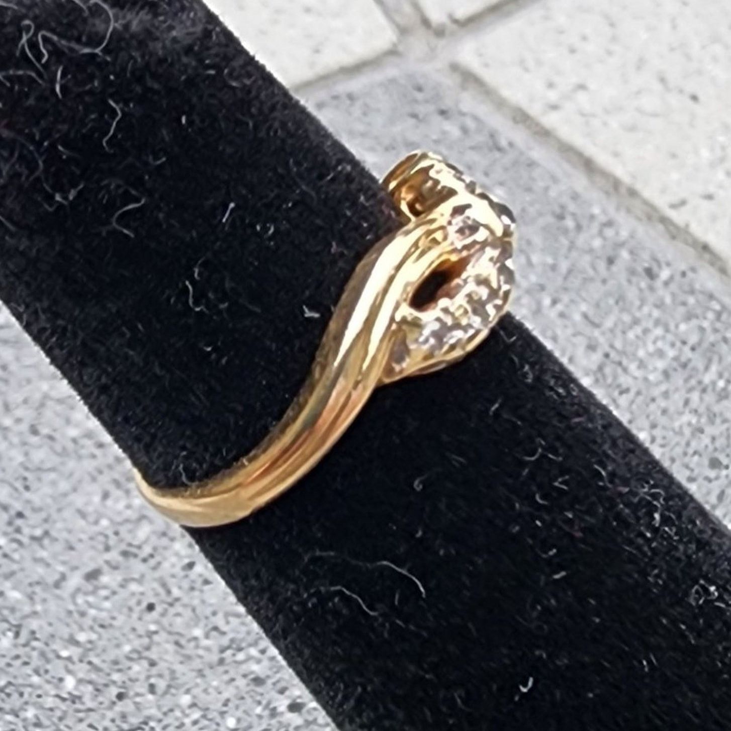 Vintage 14K Yellow Gold Infinity Symbol Diamond Accent Pinky Ring Size ONE SIZE - 2 Thumbnail