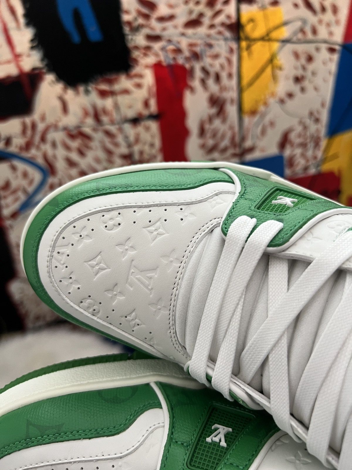 Louis Vuitton Louis Vuitton monogram sneakers LV6 Size US 8 / EU 41 - 10 Thumbnail
