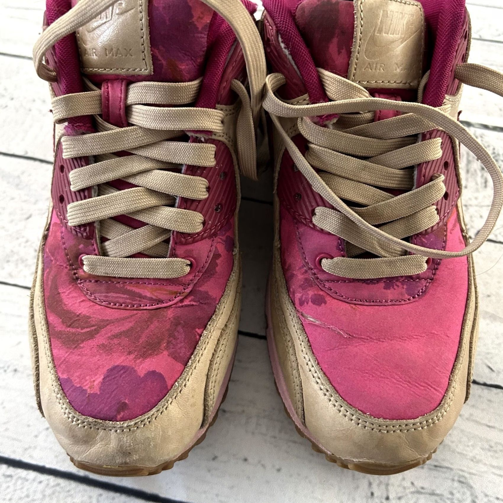 Nike Nike Air Max 90 Denise Eva Liberty of London US Womens 6 Sneakers - Multicolor 2012 - Nike Air Max - London Theme - Womens Shoes Size US 6 / IT 36 - 7 Thumbnail