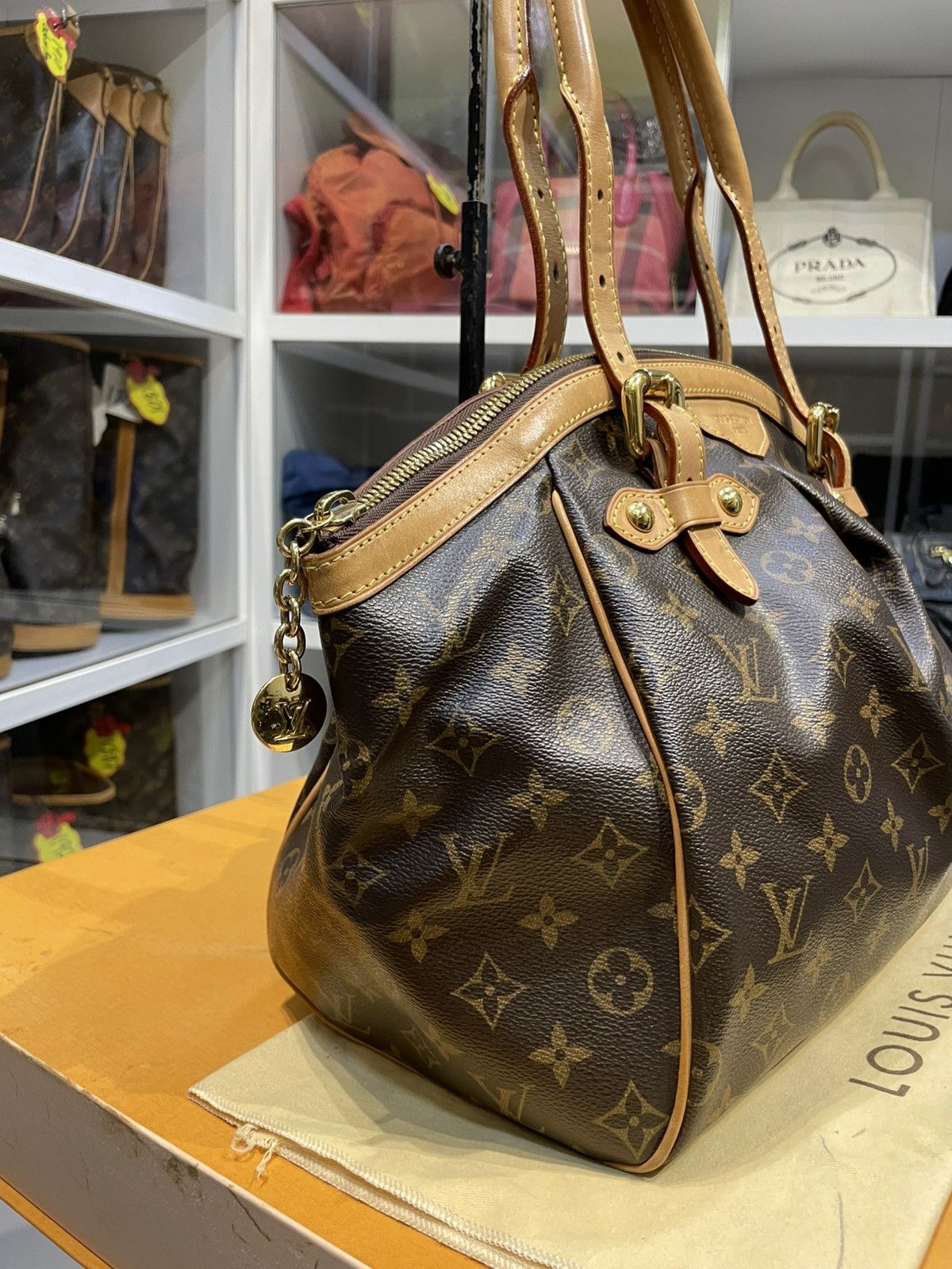 Louis Vuitton AUTHENTIC LOUIS VUITTON MONO TIVOLI GM BAG Size ONE SIZE - 8 Thumbnail