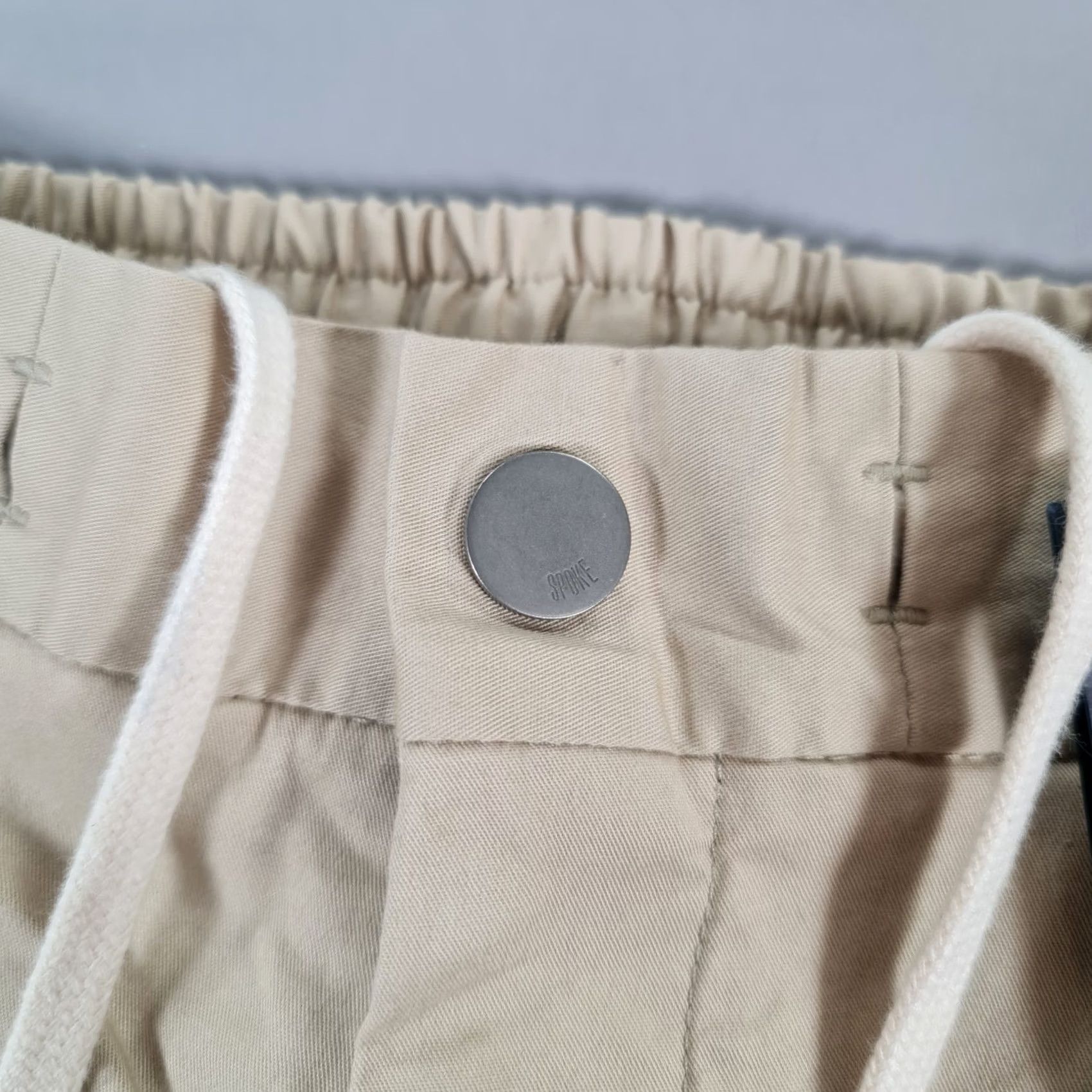 Vintage Spoke Mens Chino Trousers Beige W31 L25 Stretch Cotton Elastic Waist Flat Front Slim Regular Size US 31 - 3 Thumbnail