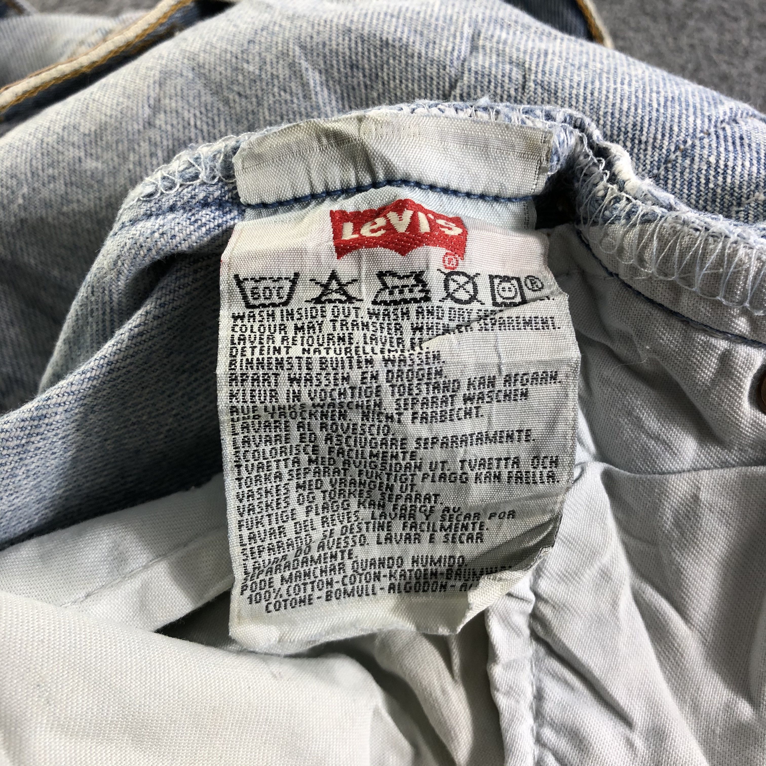 Levi's 90s Vintage Light Wash Levis 501 Jeans-J4599 Size US 31 - 11 Thumbnail