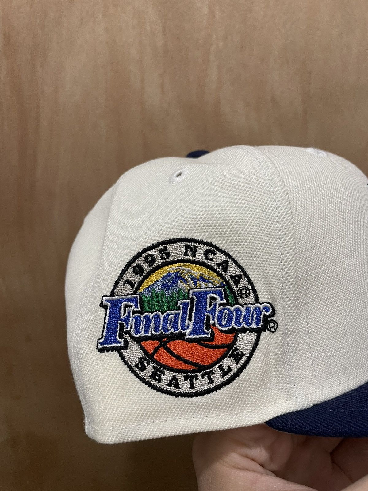 New Era Topperz unc North Carolina 1995 final four patch size 7 1/8 Size ONE SIZE - 4 Thumbnail