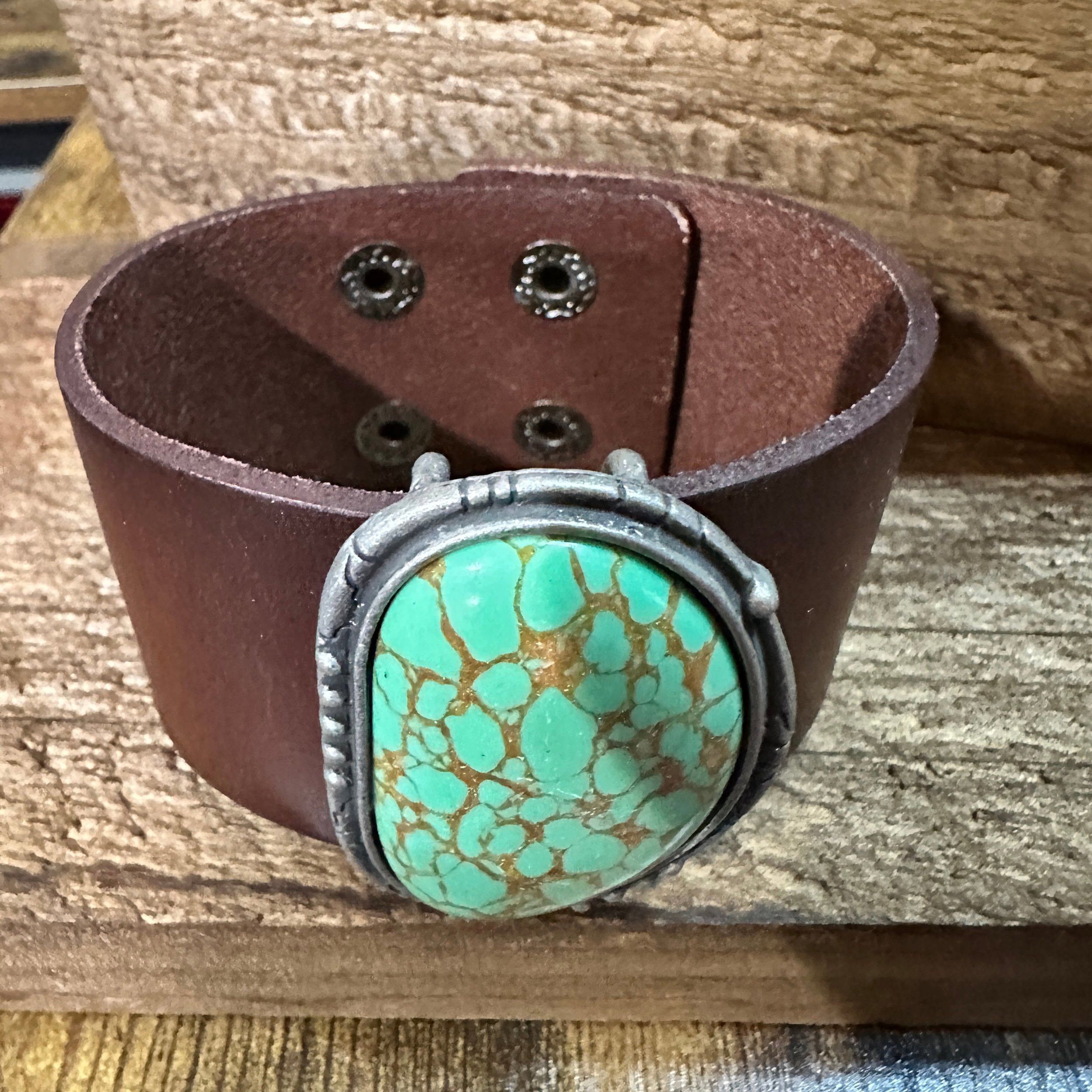 Other Natural Green Stone Dark Brown Leather Cuff Bracelet, Leathe Size ONE SIZE - 2 Thumbnail