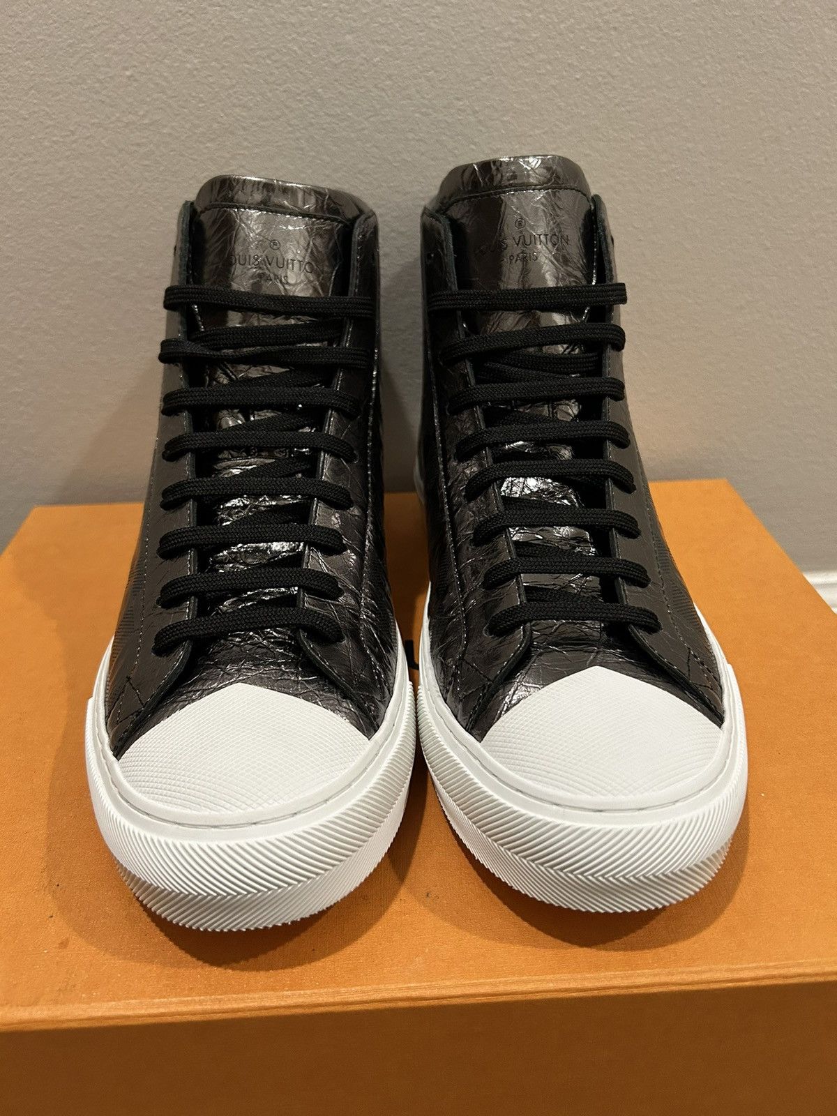 Louis Vuitton Louis Vuitton Tattoo Sneaker Boot Size US 7 / EU 40 - 4 Thumbnail
