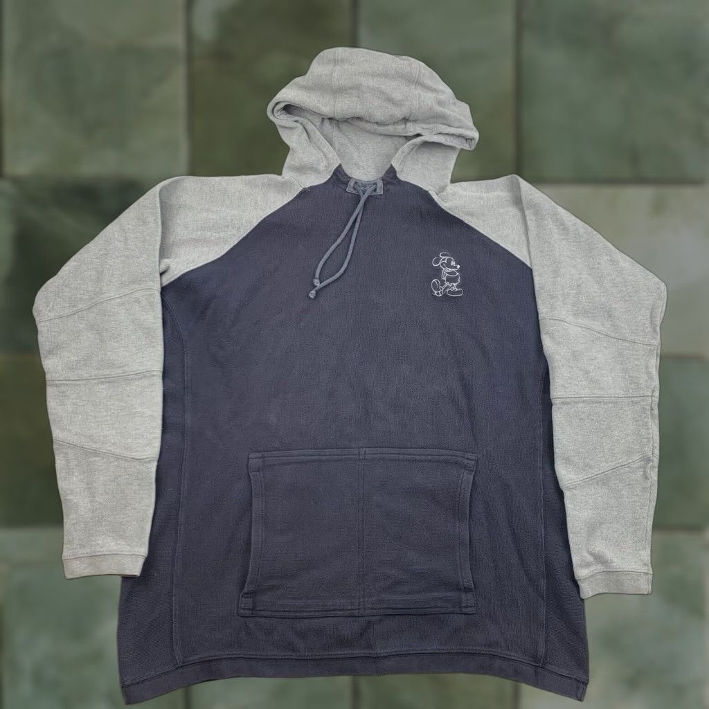 Disney VINTAGE Disney Mickey Mouse Hoodie Men XL Gray Pullover 90s Y2K Logo Sweatshirt Size US XL / EU 56 / 4 - 1 Thumbnail