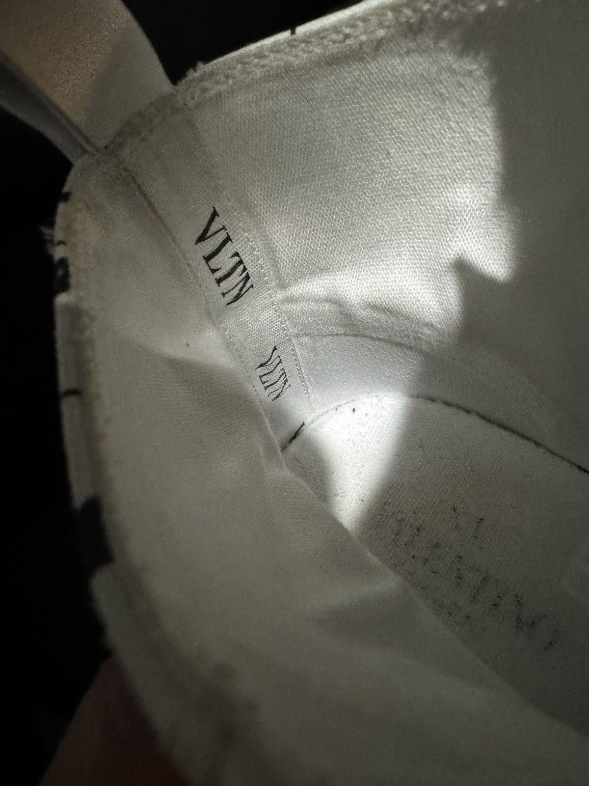 Designer × Valentino Men’s Valentino Garavani VLTN Giggies Hightop Sneakers Size US 10.5 / EU 43-44 - 7 Thumbnail