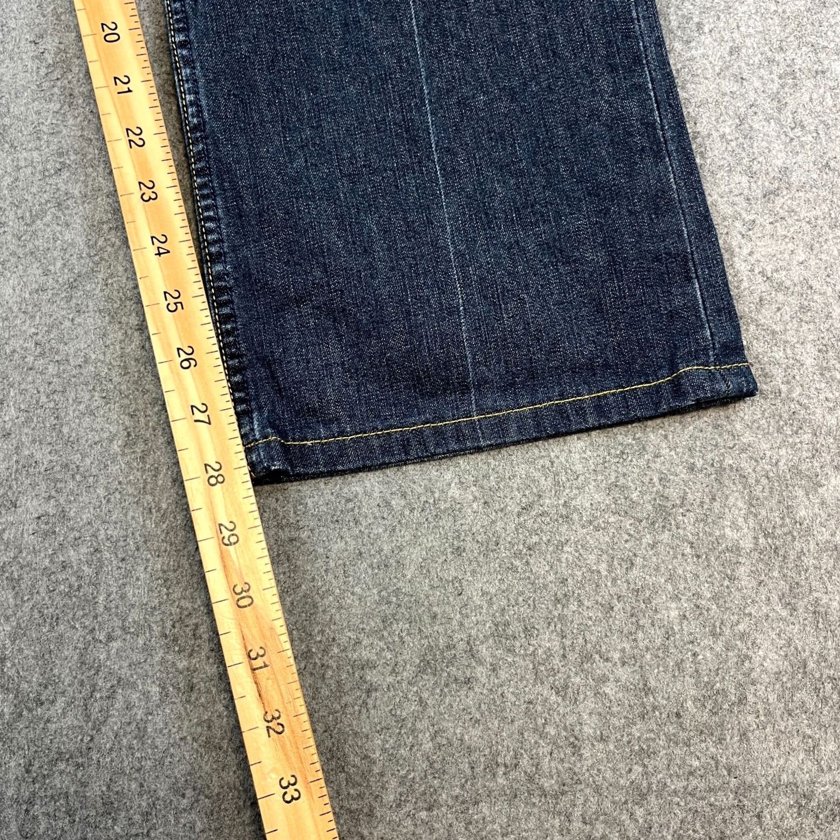 Lee VINTAGE Lee Jeans Relaxed Baggy Straight 29 28 Cinch Buckle Dark Wash Blue Mens Jeans 29 28 Regular Cotton Denim Subcategory: 5-Pocket Design Size US 29 - 4 Thumbnail