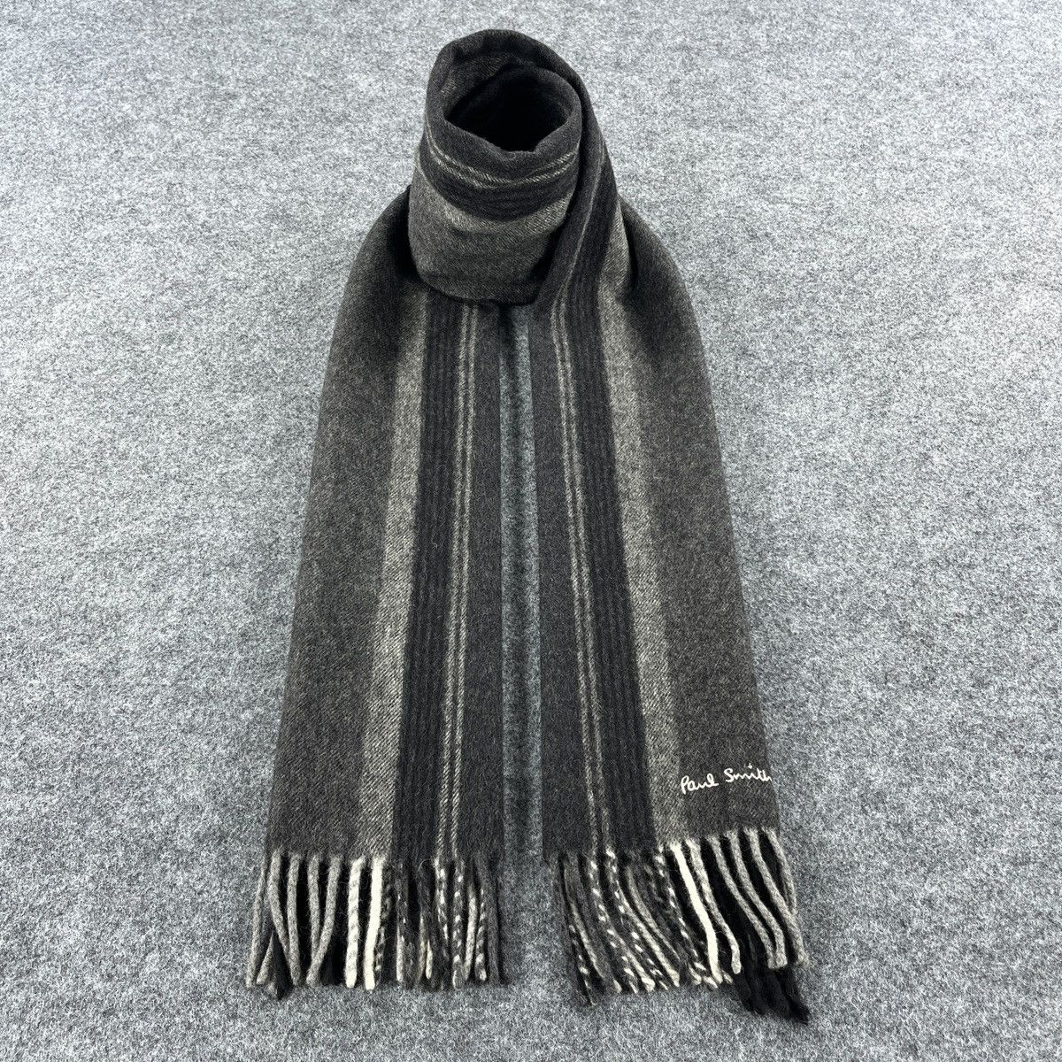 Paul Smith Paul Smith Scarf / Muffler / Neckwear T1380 Size ONE SIZE - 9 Thumbnail