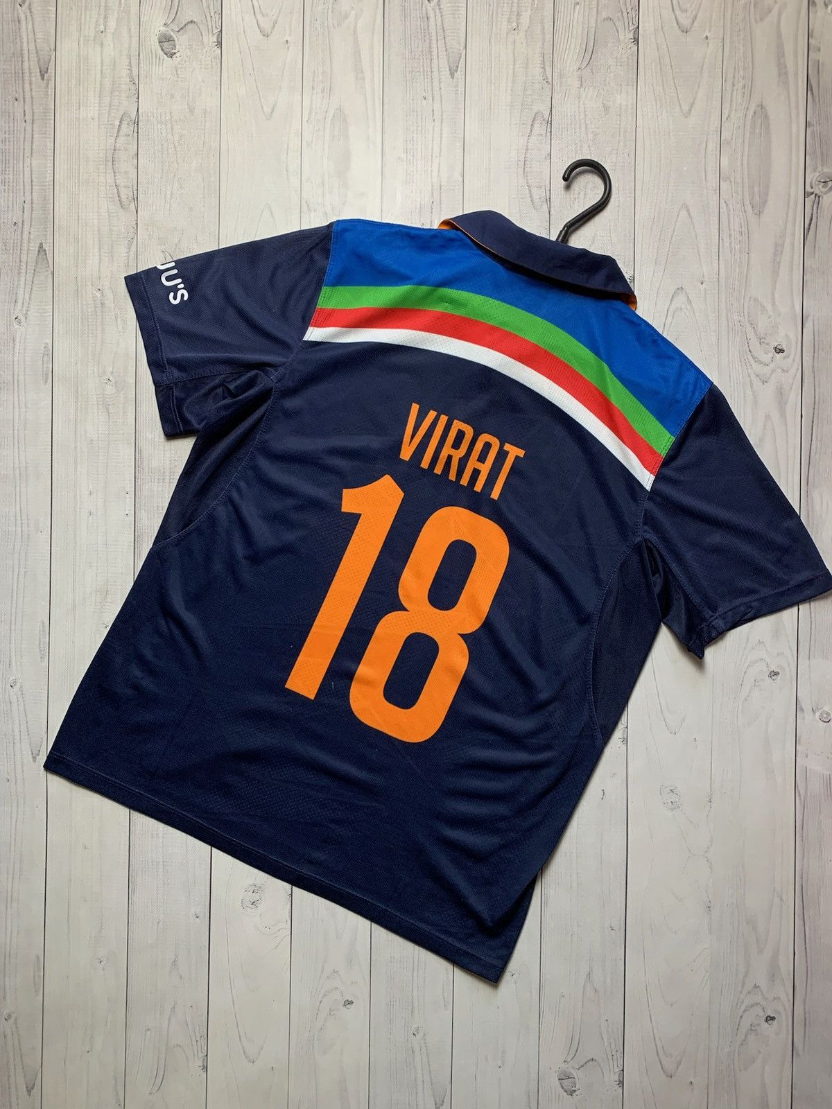 Vintage Vintage Cricket India jersey 18 Virat size L Size US L / EU 52-54 / 3 - 2 Thumbnail