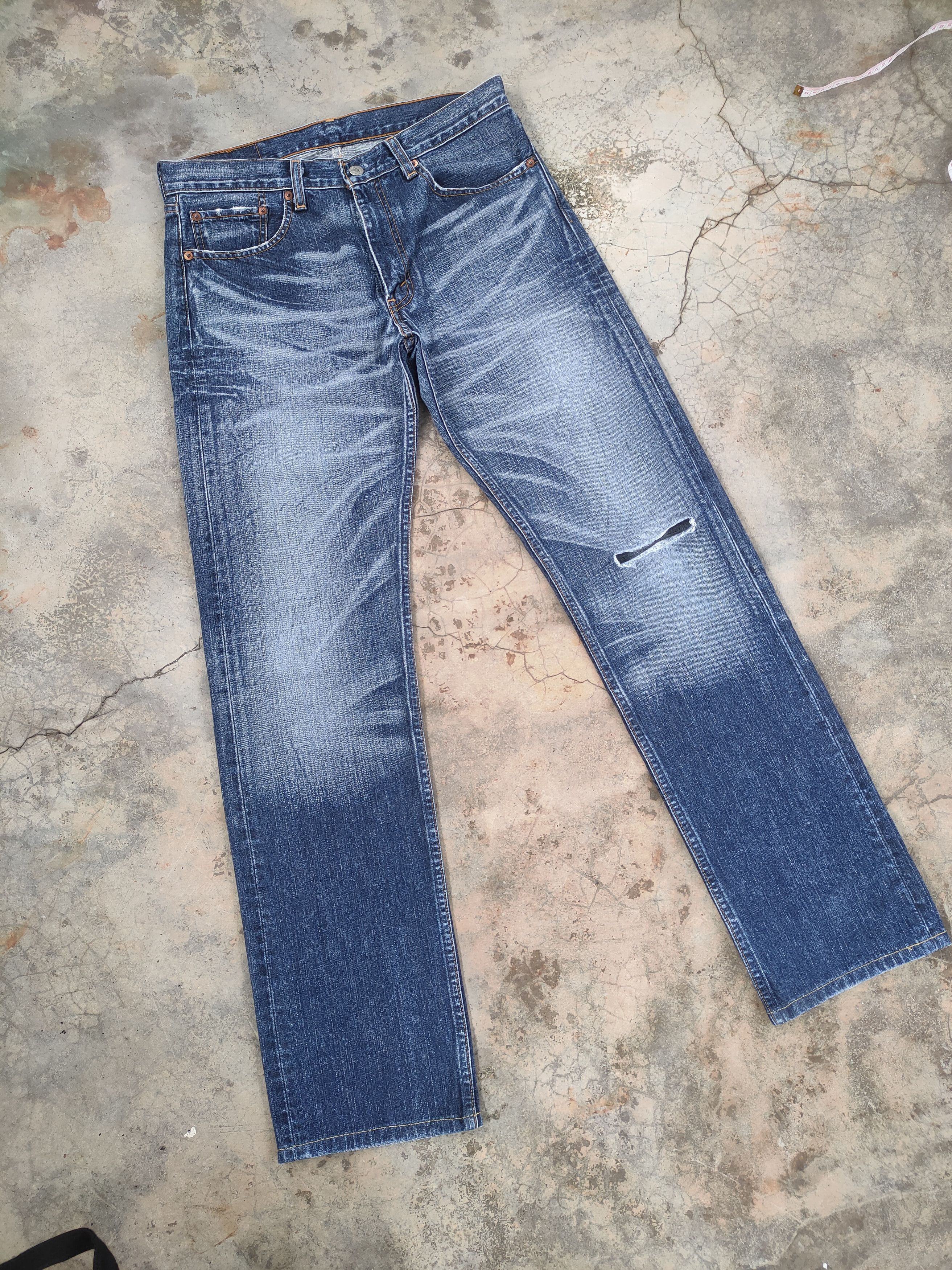 Levi's Vintage Clothing VINTAGE LEVI'S 505 FADED RIPPED DISTRESSED JEANS PANTS W32 Size US 32 / EU 48 - 2 Thumbnail