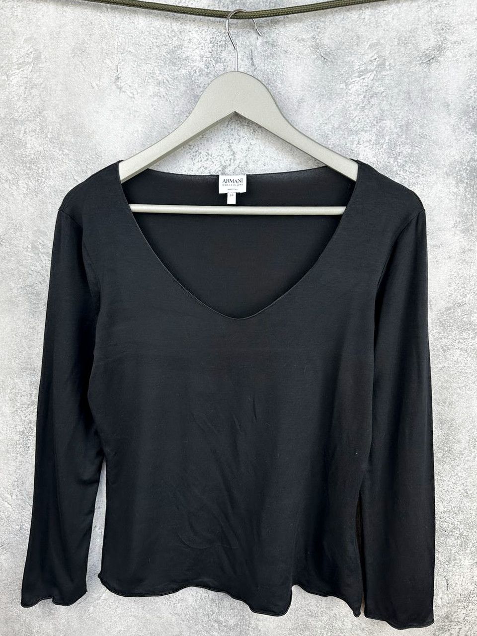 Armani Collezioni Women's Black Long Sleeve V-Neck Top Shirt