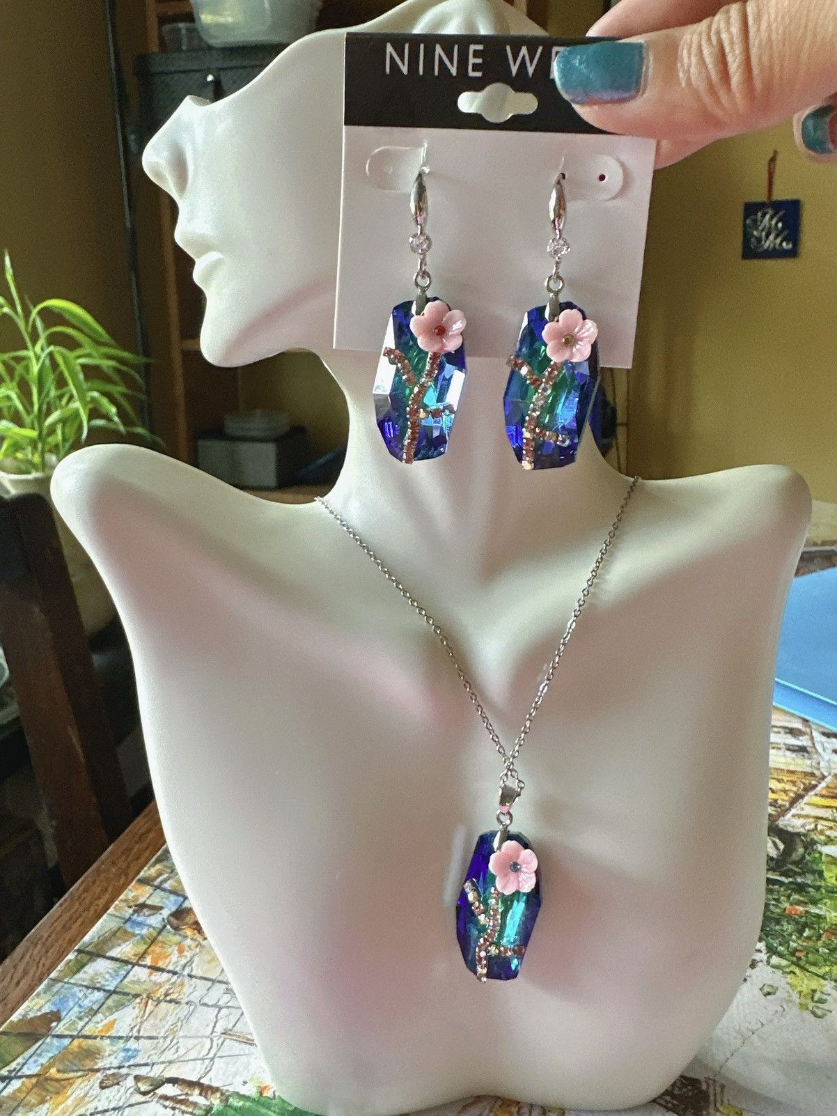 Designer Nine West 2pc set necklace + earring Flower crystal Multi Size ONE SIZE - 1 Thumbnail
