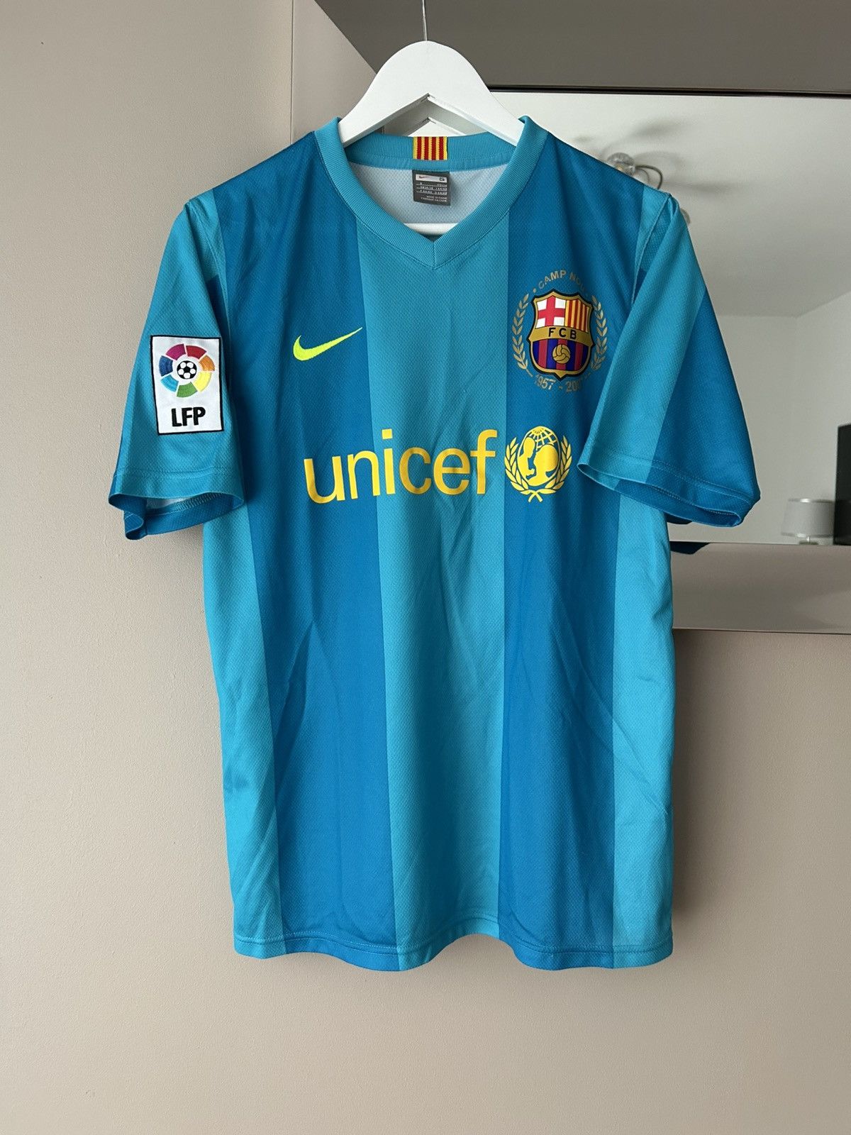 Nike FC Barcelona Nike Jersey | Thierry Henry #14 | Size S Size US S / EU 44-46 / 1 - 2 Thumbnail