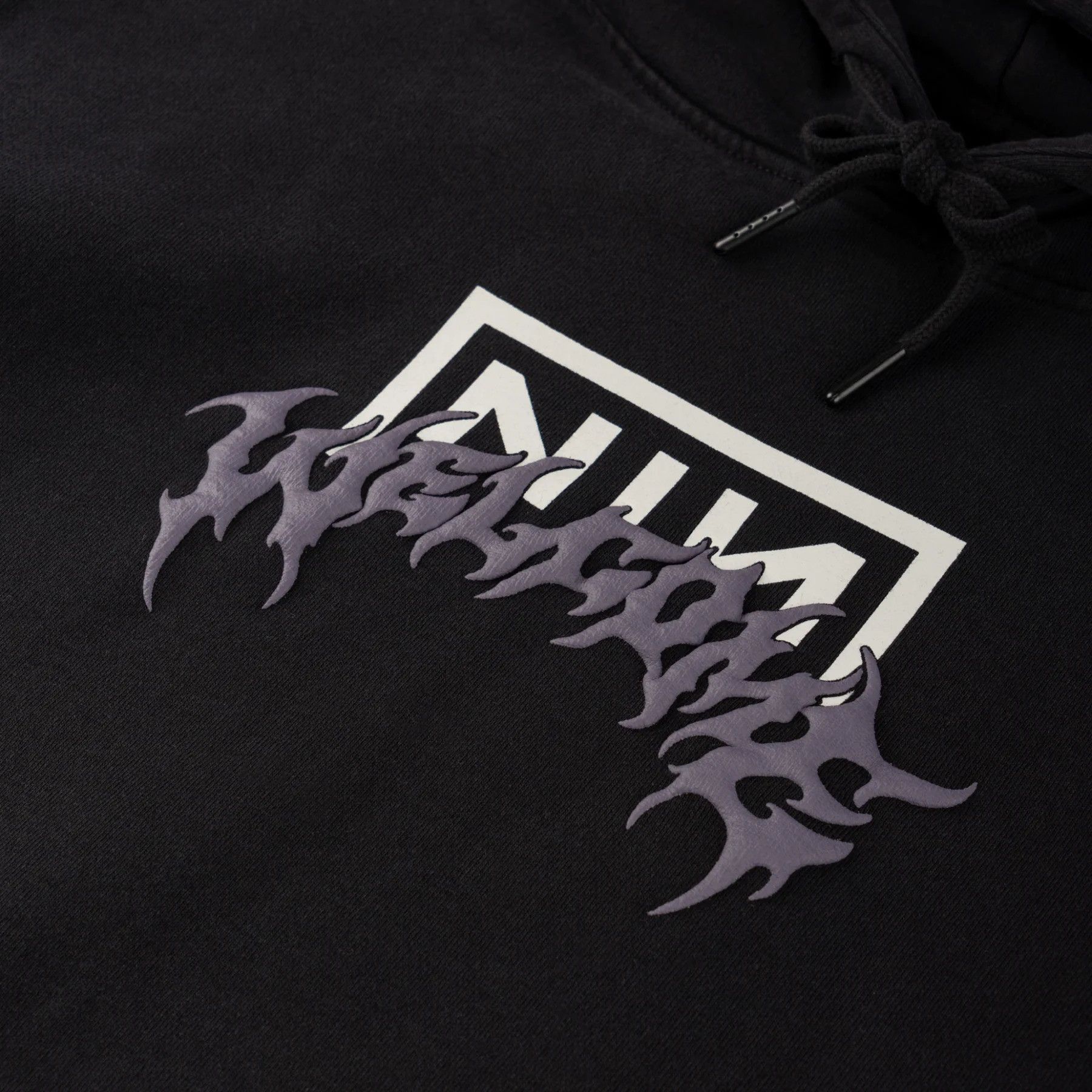 Band Tees × Welcome Skateboards Welcome x Nine Inch Nails Eraser Puff Hoodie Sweatshirt Size US L / EU 52-54 / 3 - 3 Thumbnail