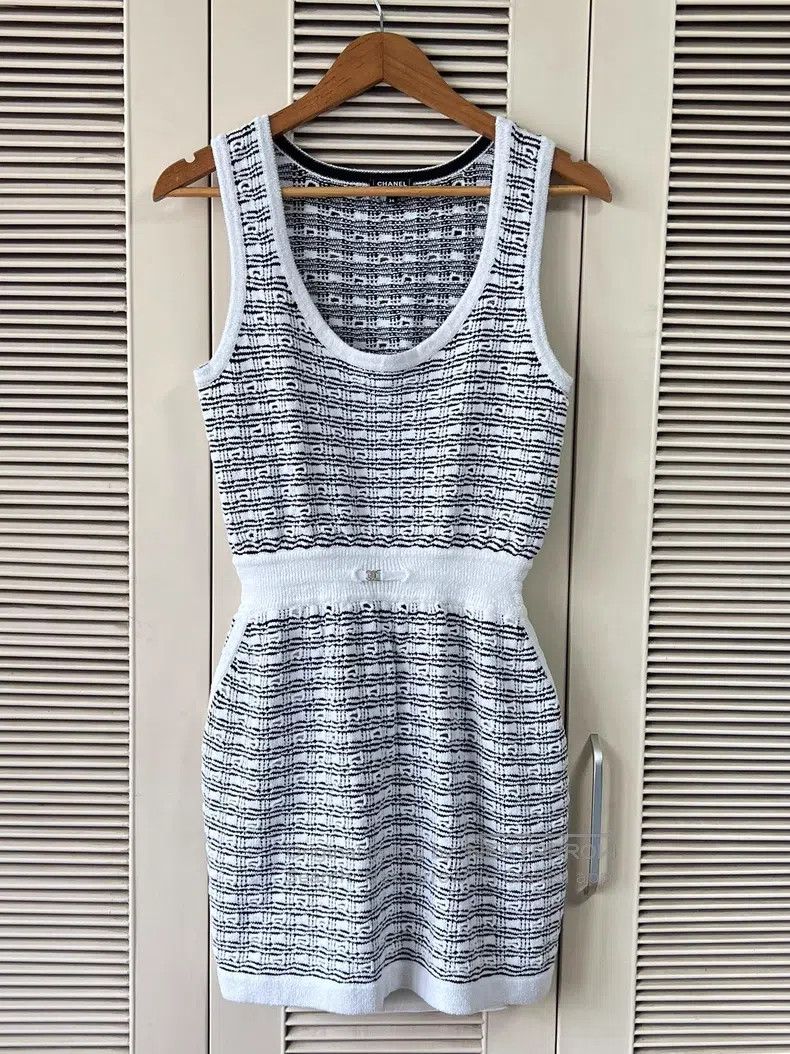 Chanel Chanel Dress Size XXS / US 00 / IT 34 - 1 Thumbnail