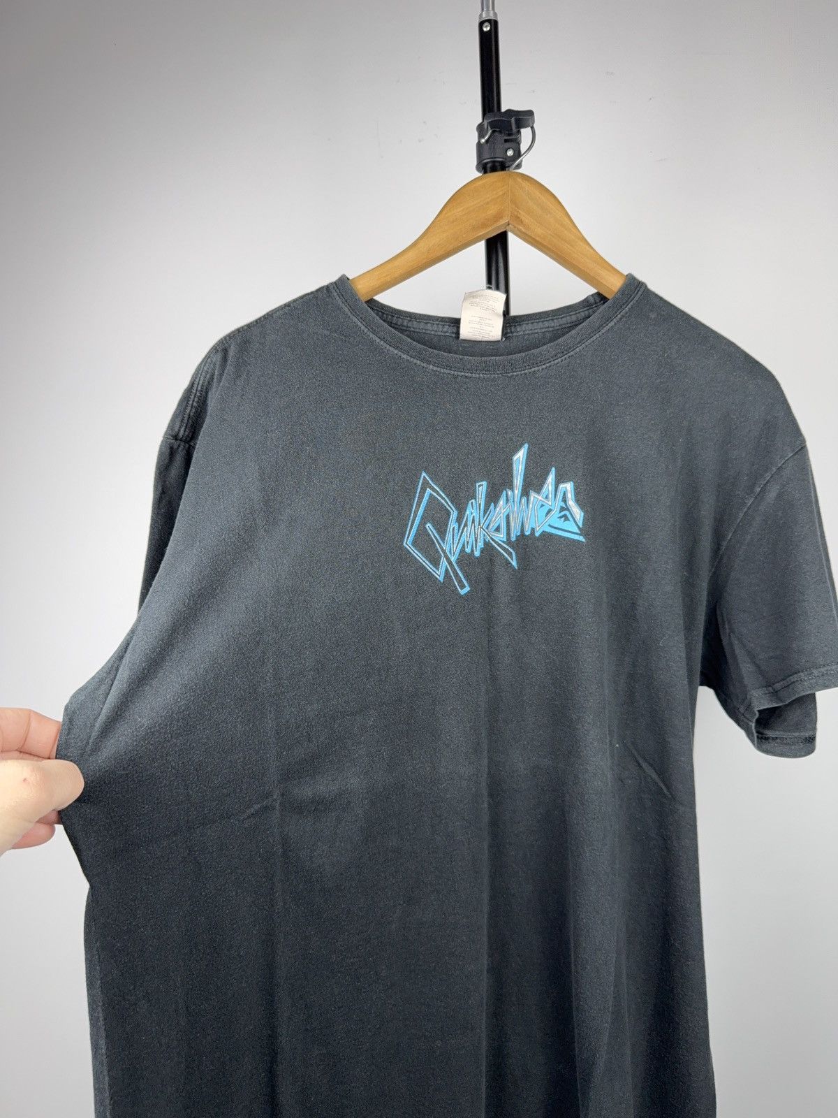 Quiksilver 00s Vintage Quiksilver Graphic Y2K Skate Surf T Shirt Size US L / EU 52-54 / 3 - 10 Thumbnail