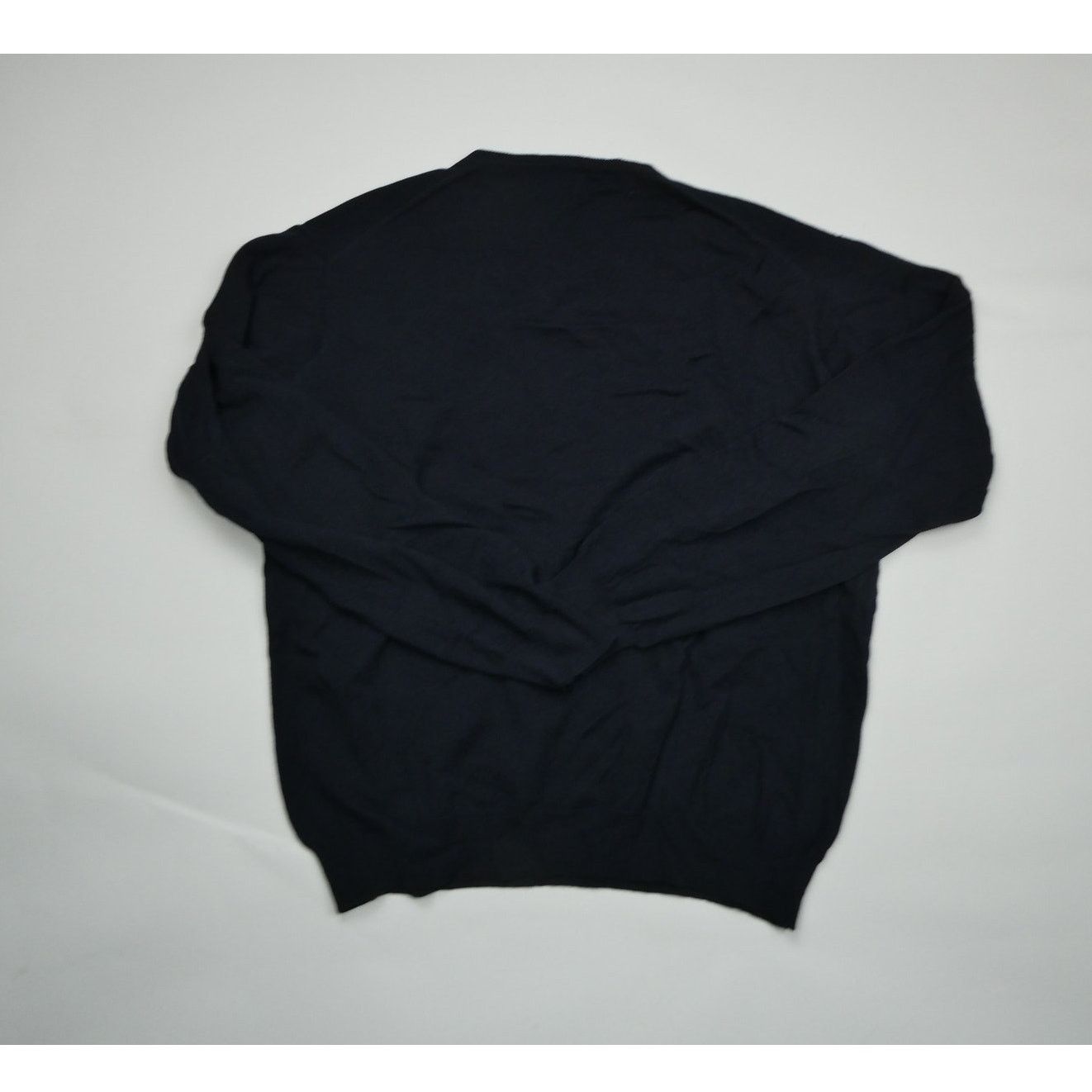Armani Collezioni Armani Collezioni 100% wool sweater, medium, navy, v-neck Size US M / EU 48-50 / 2 - 3 Thumbnail